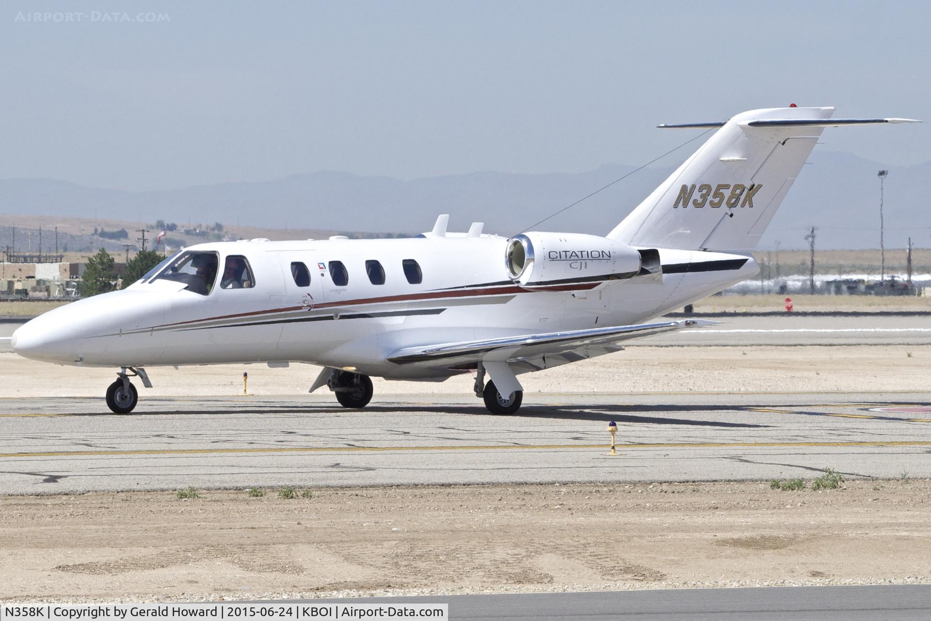 N358K, 2004 Cessna 525 CitationJet CJ1 C/N 525-0527, Taxiing on Alpha.