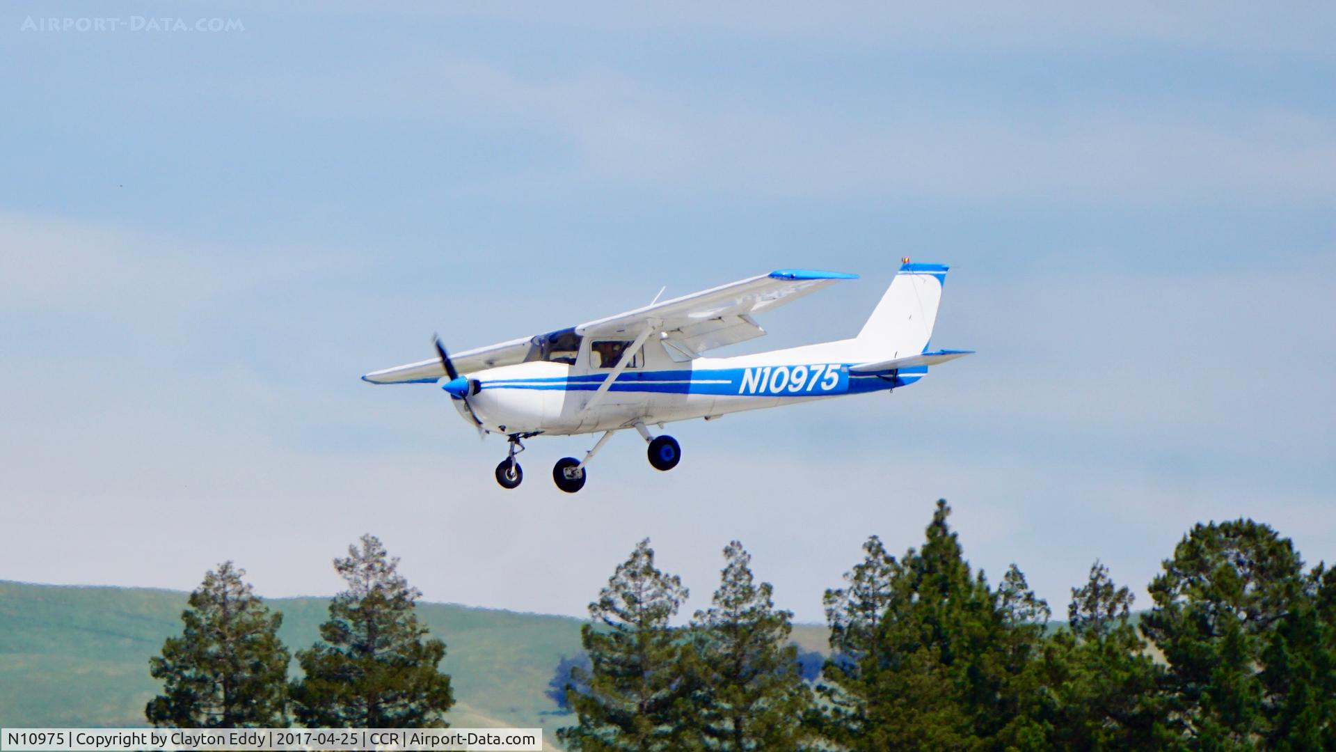 N10975, 1973 Cessna 150L C/N 15075179, Buchanan Field Airport Concord California 2017.
