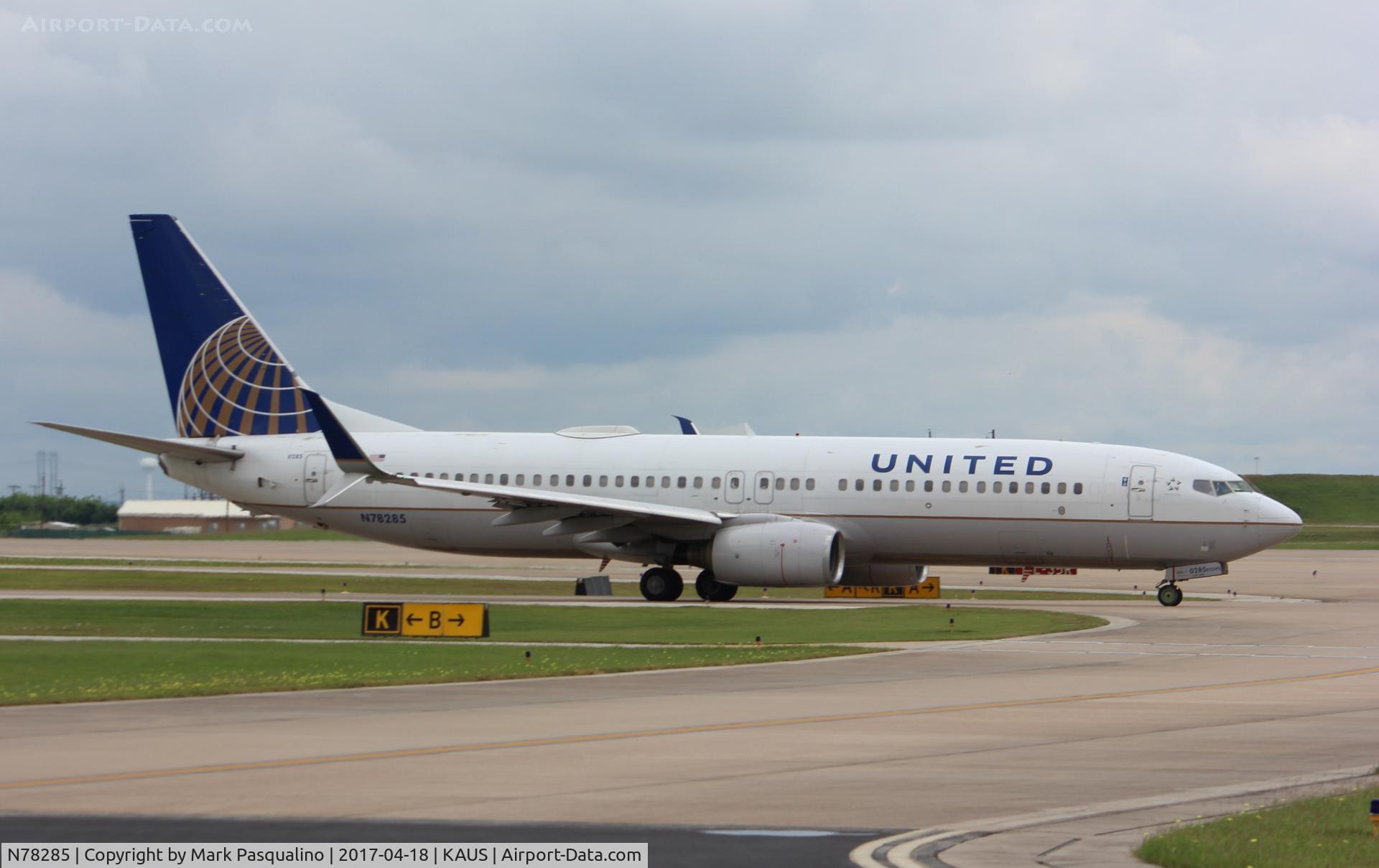 N78285, 2004 Boeing 737-824 C/N 33452, Boeing 737-800