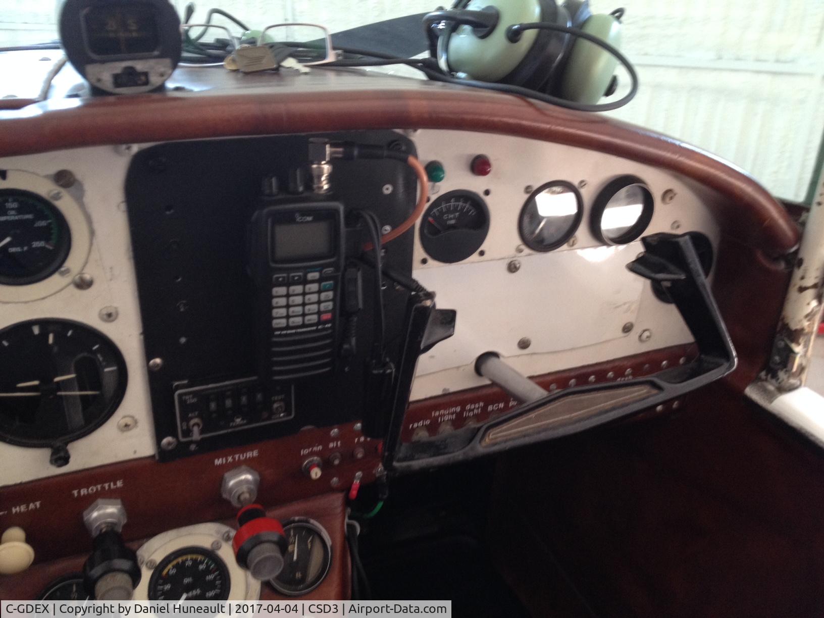 C-GDEX, 1982 Zenair Zenith CH-250 C/N A63, Dash right
