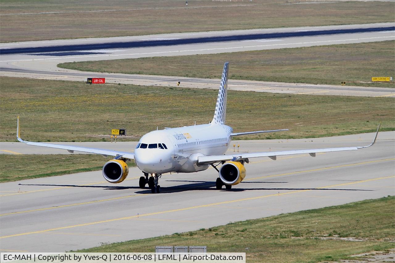 EC-MAH, 2014 Airbus A320-214 C/N 6039, Airbus A320-214, Taxiing to holding point rwy 31R, Marseille-Provence Airport (LFML-MRS)