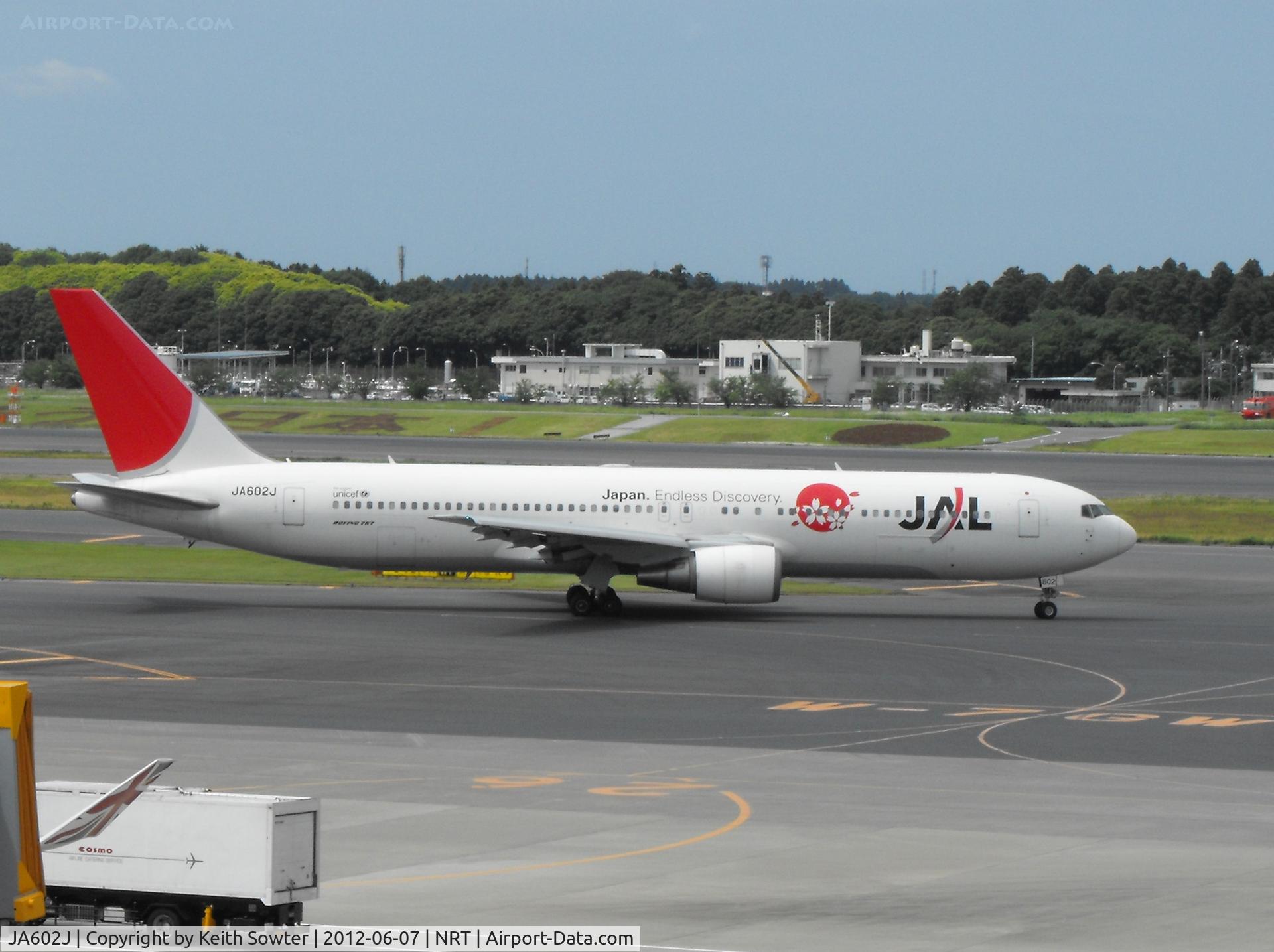 JA602J, 2002 Boeing 767-346/ER C/N 32887, Taxying for departure