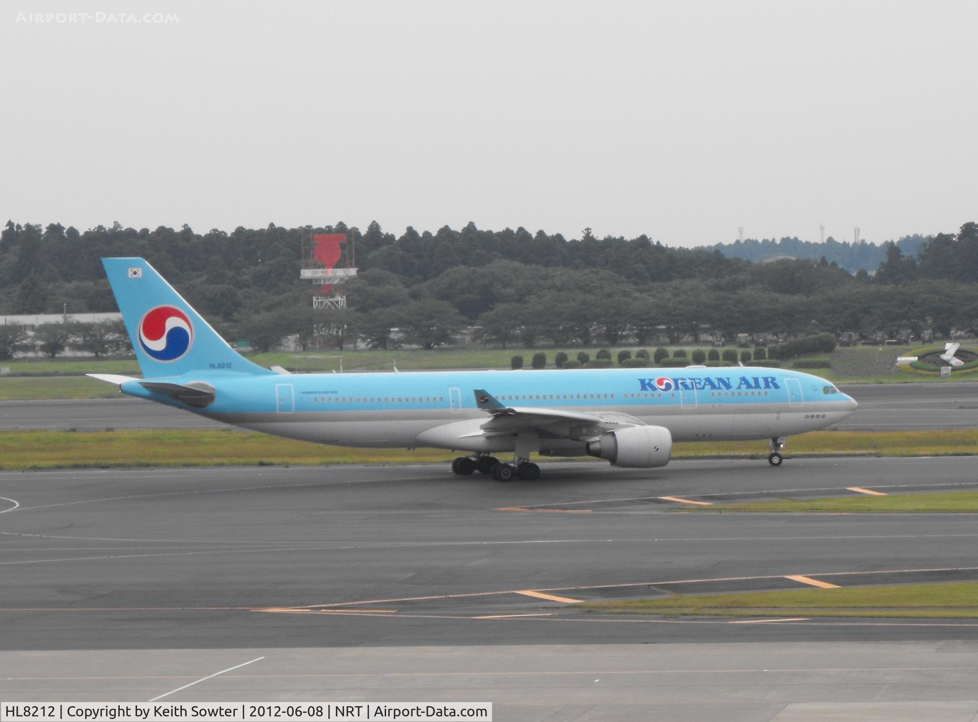 HL8212, 2010 Airbus A330-223 C/N 1155, Taxying for departure