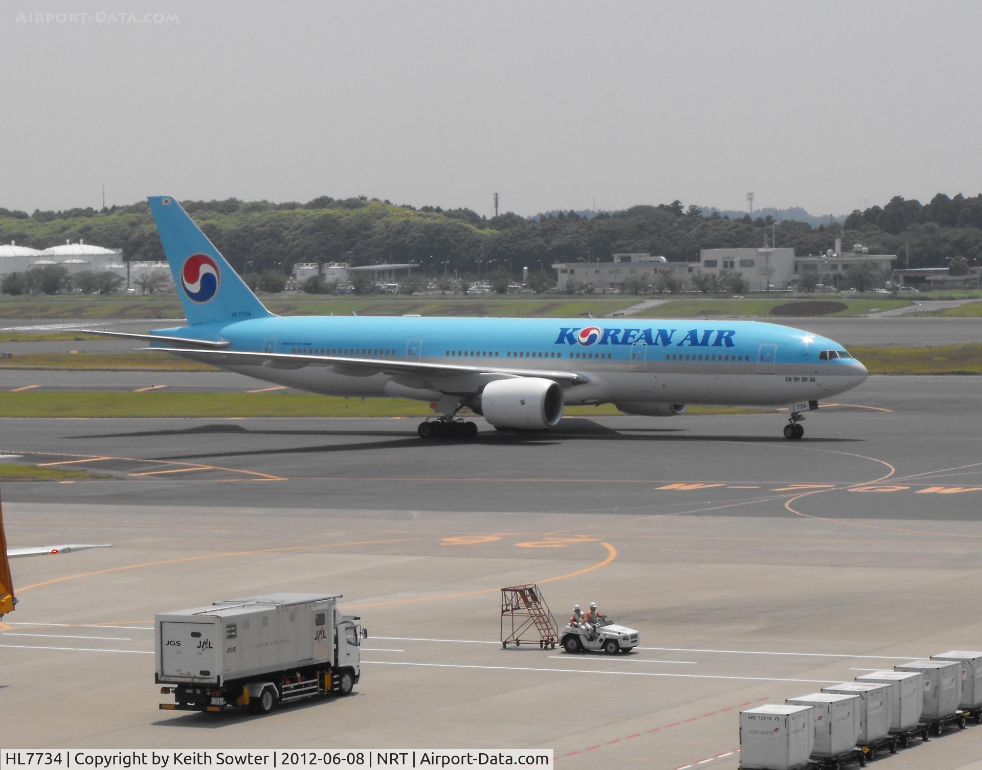 HL7734, 2008 Boeing 777-2B5/ER C/N 34207, Taxying for departure