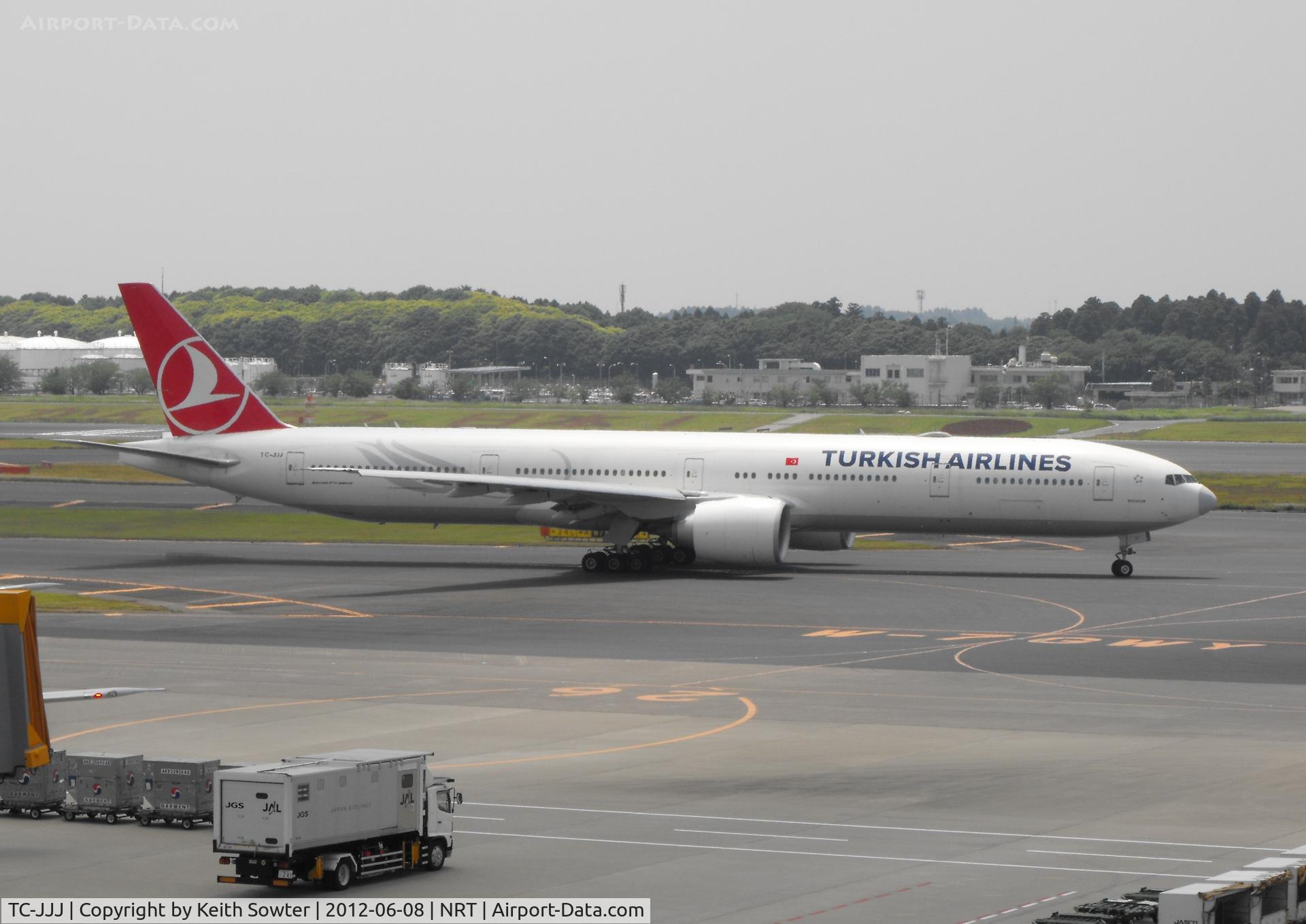 TC-JJJ, 2010 Boeing 777-3F2/ER C/N 40710, Taxying for departure