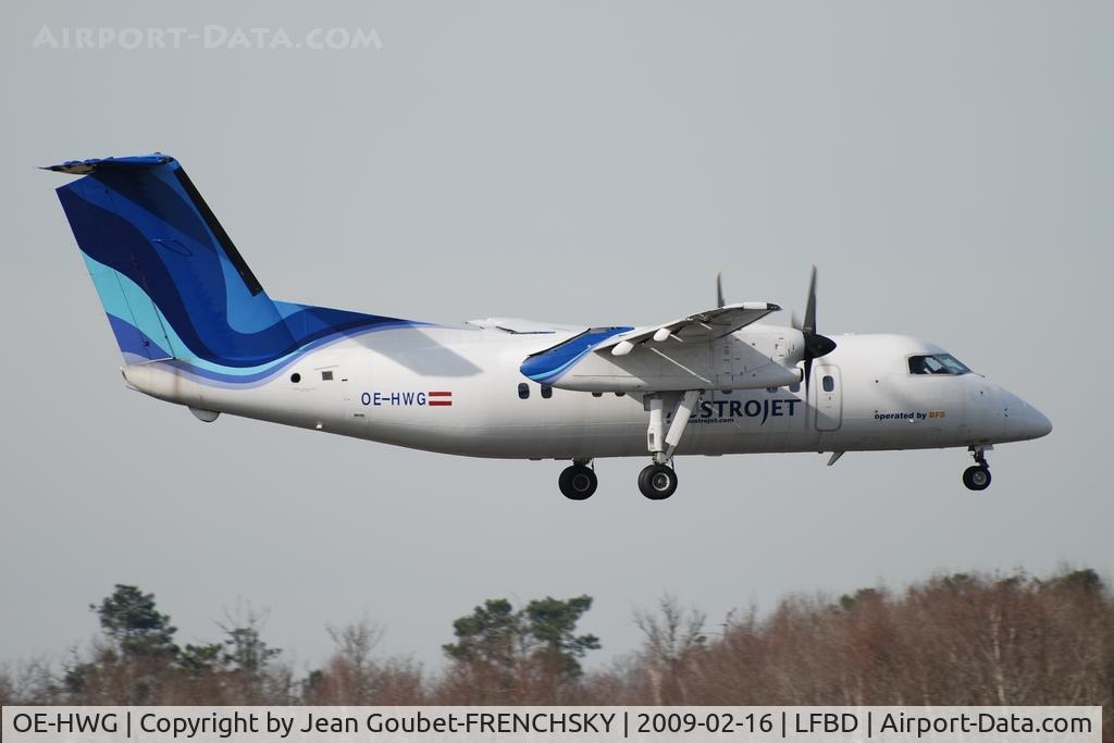 OE-HWG, 1991 De Havilland Canada DHC-8-102 Dash 8 C/N 289, Austrajet (Business Flight Salzburg) landing runway 05