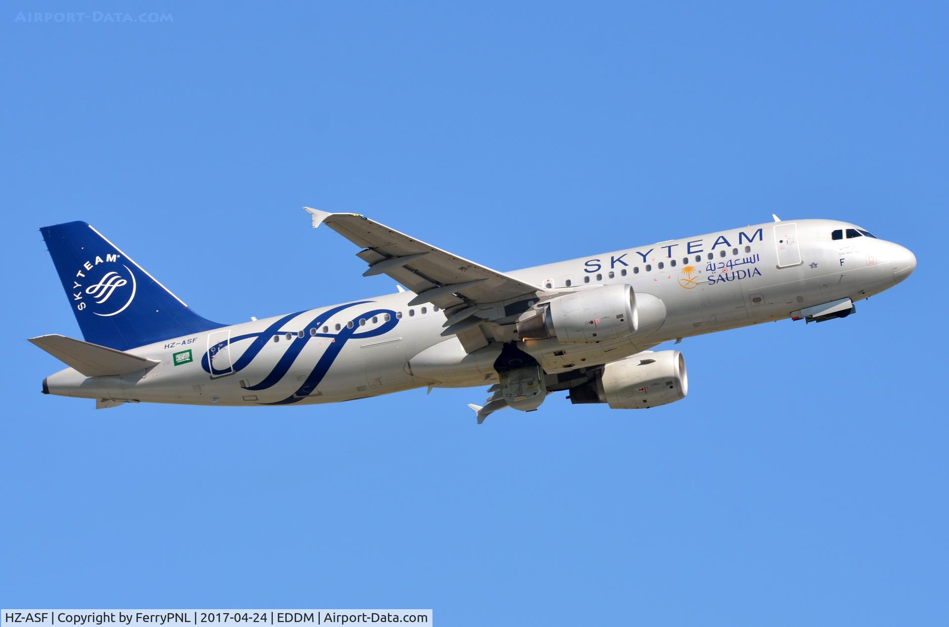 HZ-ASF, 2011 Airbus A320-214 C/N 4955, Saudi A320 in Skyteam livery.