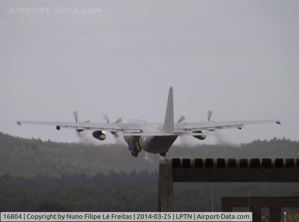 16804, Lockheed C-130H Hercules C/N 382-4777, Taking-off.