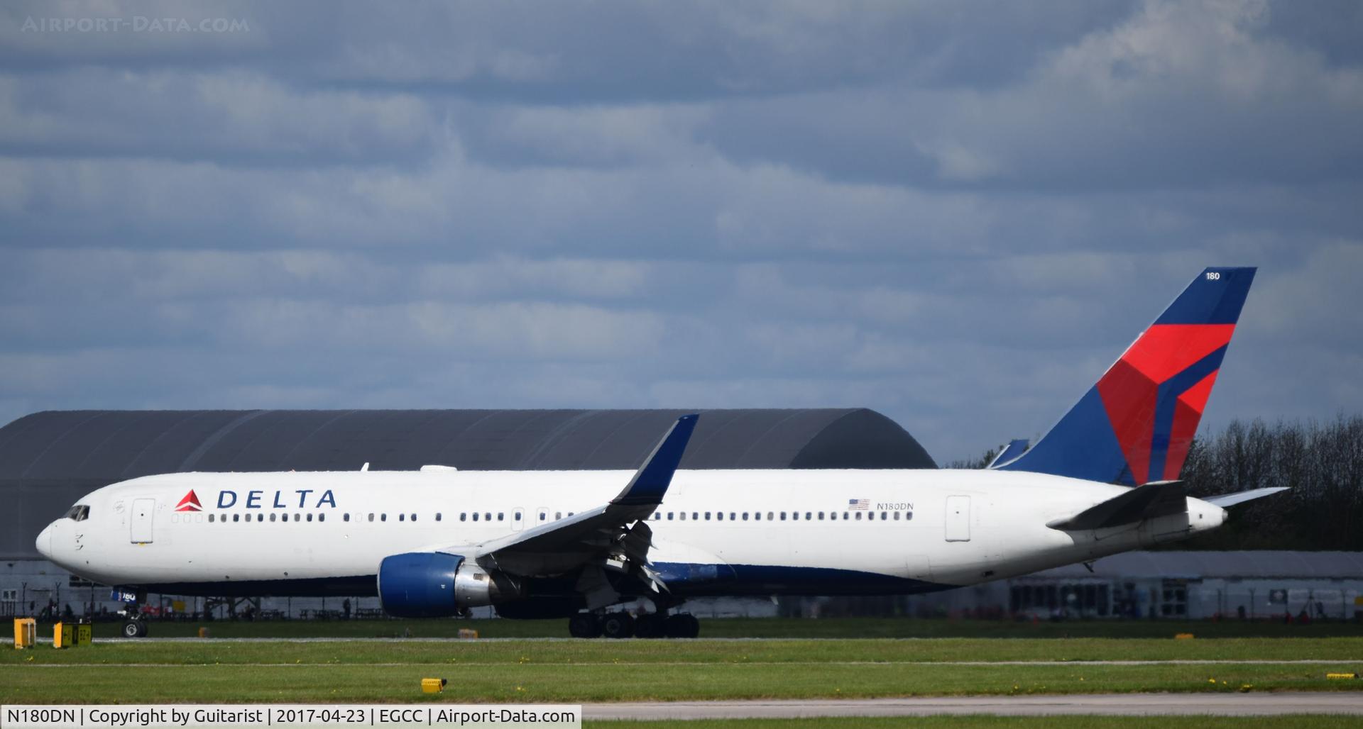 N180DN, 1992 Boeing 767-332 C/N 25985, At Manchester