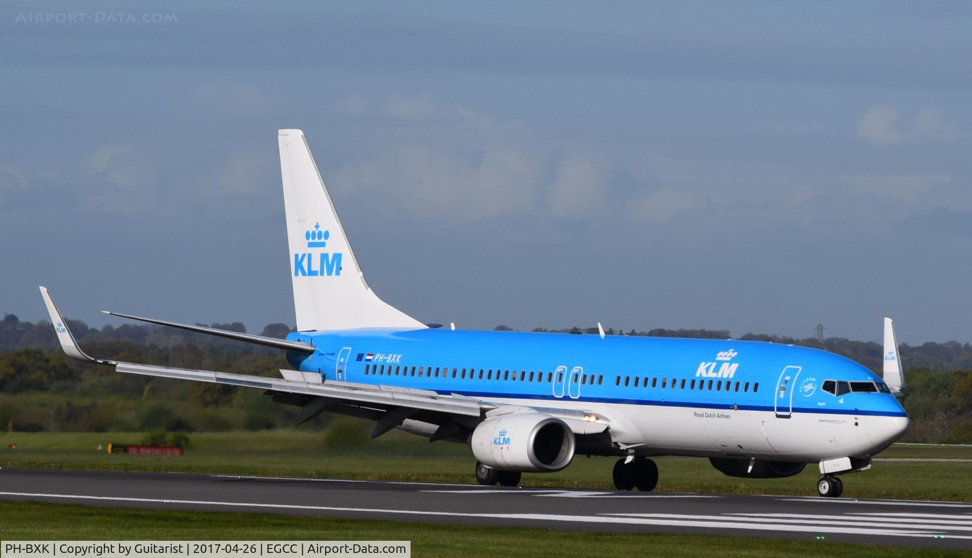 PH-BXK, 2000 Boeing 737-8K2 C/N 29598, At Manchester