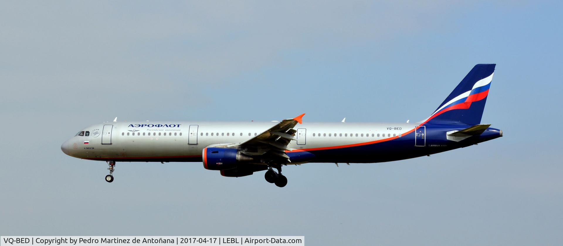 VQ-BED, 2009 Airbus A321-213 C/N 4074, El Prat  -  Barcelona  -  España