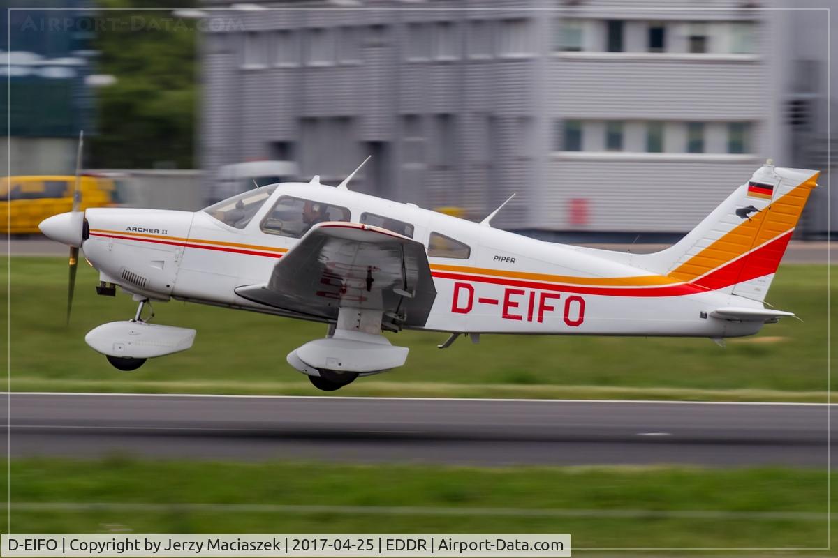 D-EIFO, Piper PA-28-181 Archer II C/N 28-7890548, Piper PA-28-181 Archer II