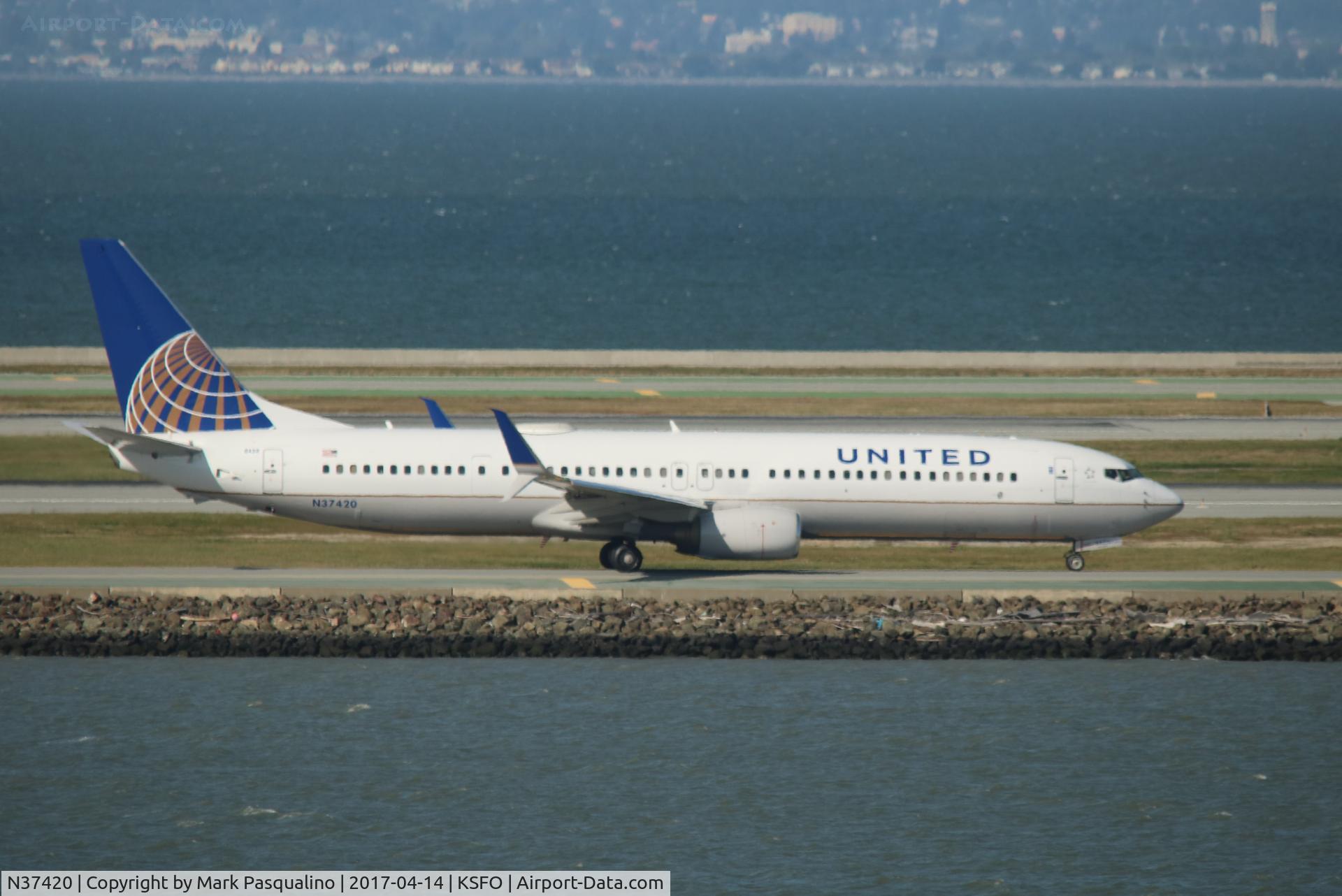 N37420, 2008 Boeing 737-924/ER C/N 33457, Boeing 737-900ER