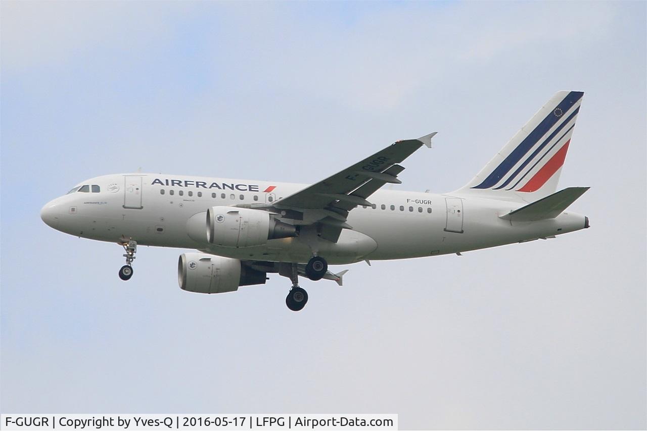 F-GUGR, 2007 Airbus A318-111 C/N 3009, Airbus A318-111, Short approach rwy 27R, Roissy Charles De Gaulle Airport (LFPG-CDG)