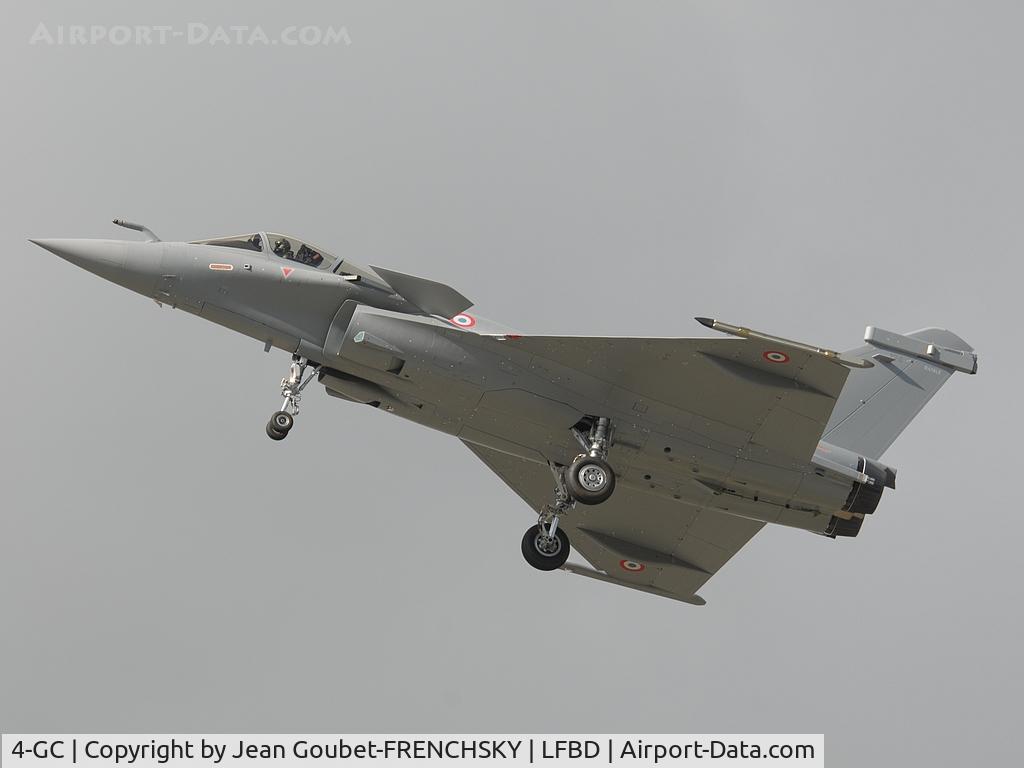4-GC, Dassault Rafale C C/N 124, France Air Force landing runway 23