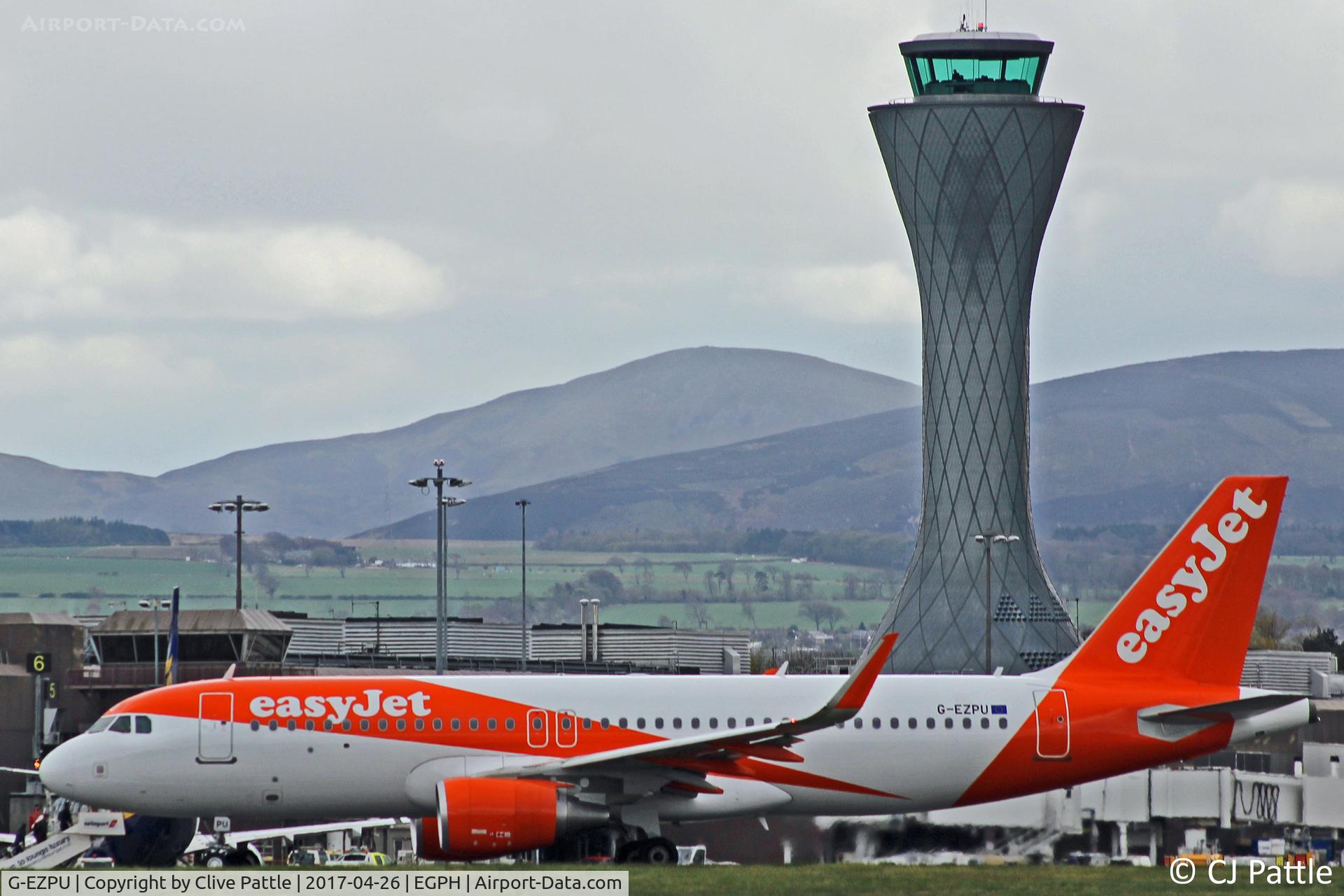 G-EZPU, 2016 Airbus A320-214 C/N 7490, In action at Edinburgh EGPH