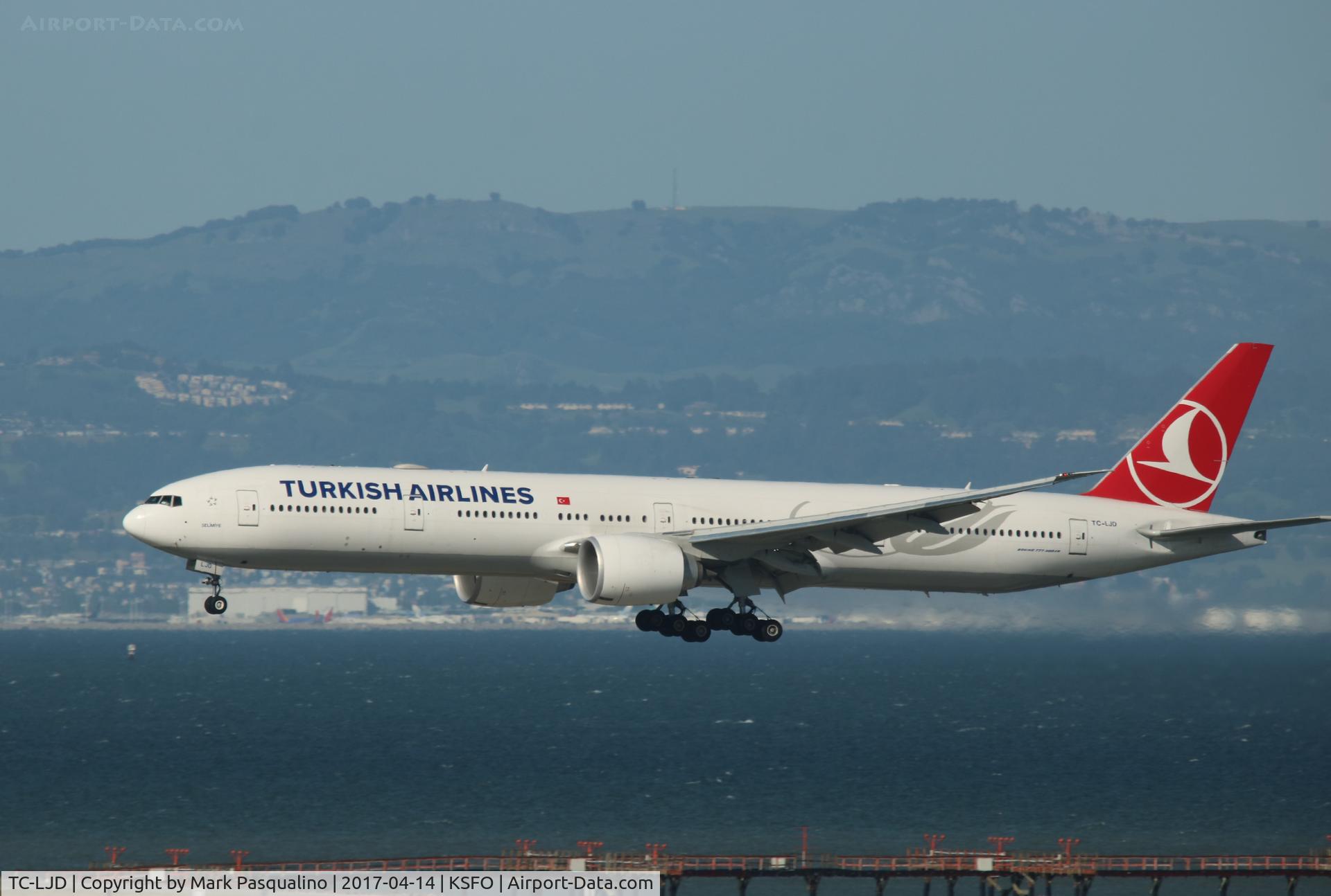 TC-LJD, 2015 Boeing 777-3F2/ER C/N 44125, Boeing 777-300ER