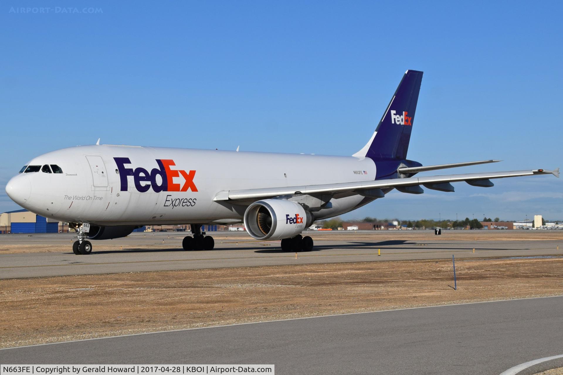 N663FE, 1995 Airbus A300F4-605R C/N 766, Just left the ramp and turned onto Alpha.