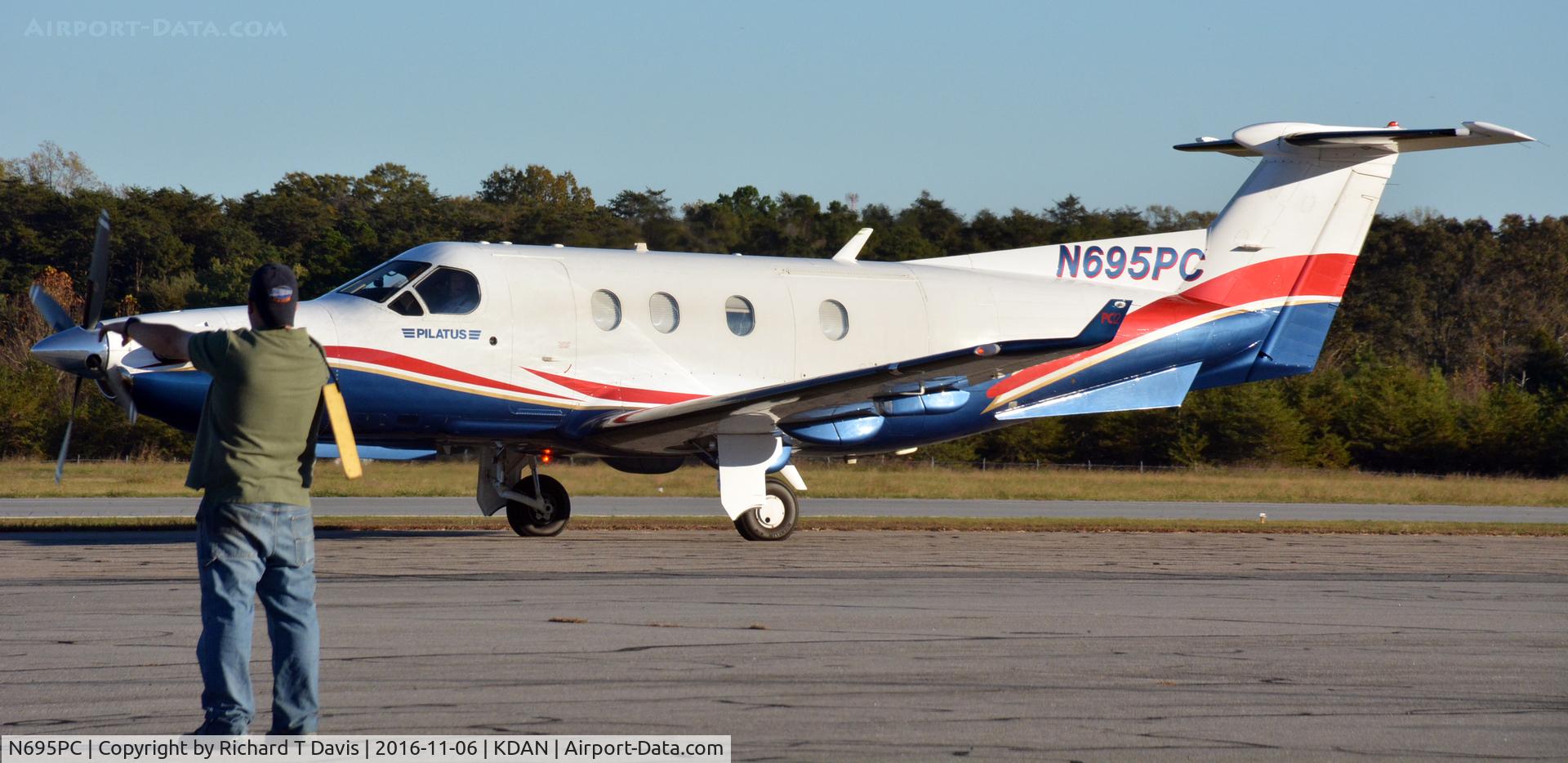 N695PC, 1999 Pilatus PC-12/45 C/N 305, 1999 Pilatus PC-12/45 in Danville Va.