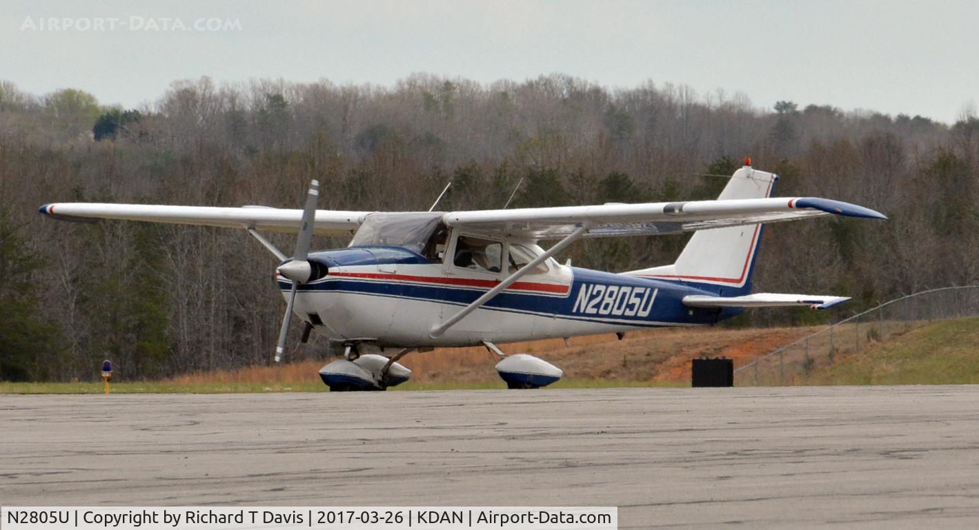 N2805U, 1963 Cessna 172D C/N 17250405, 1963 Cessna 172D in Danville Va.