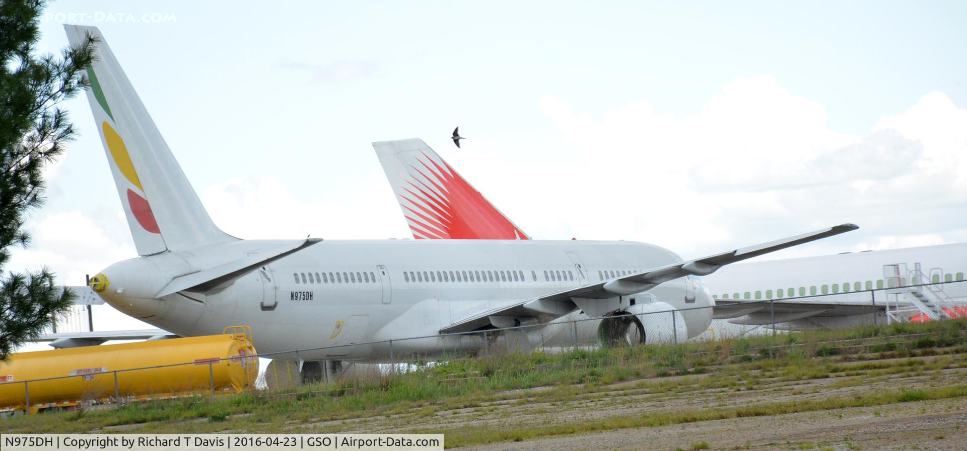 N975DH, 1997 Boeing 757-23N C/N 27975, 1997 Boeing 757 -23N in Greensboro N.C.
