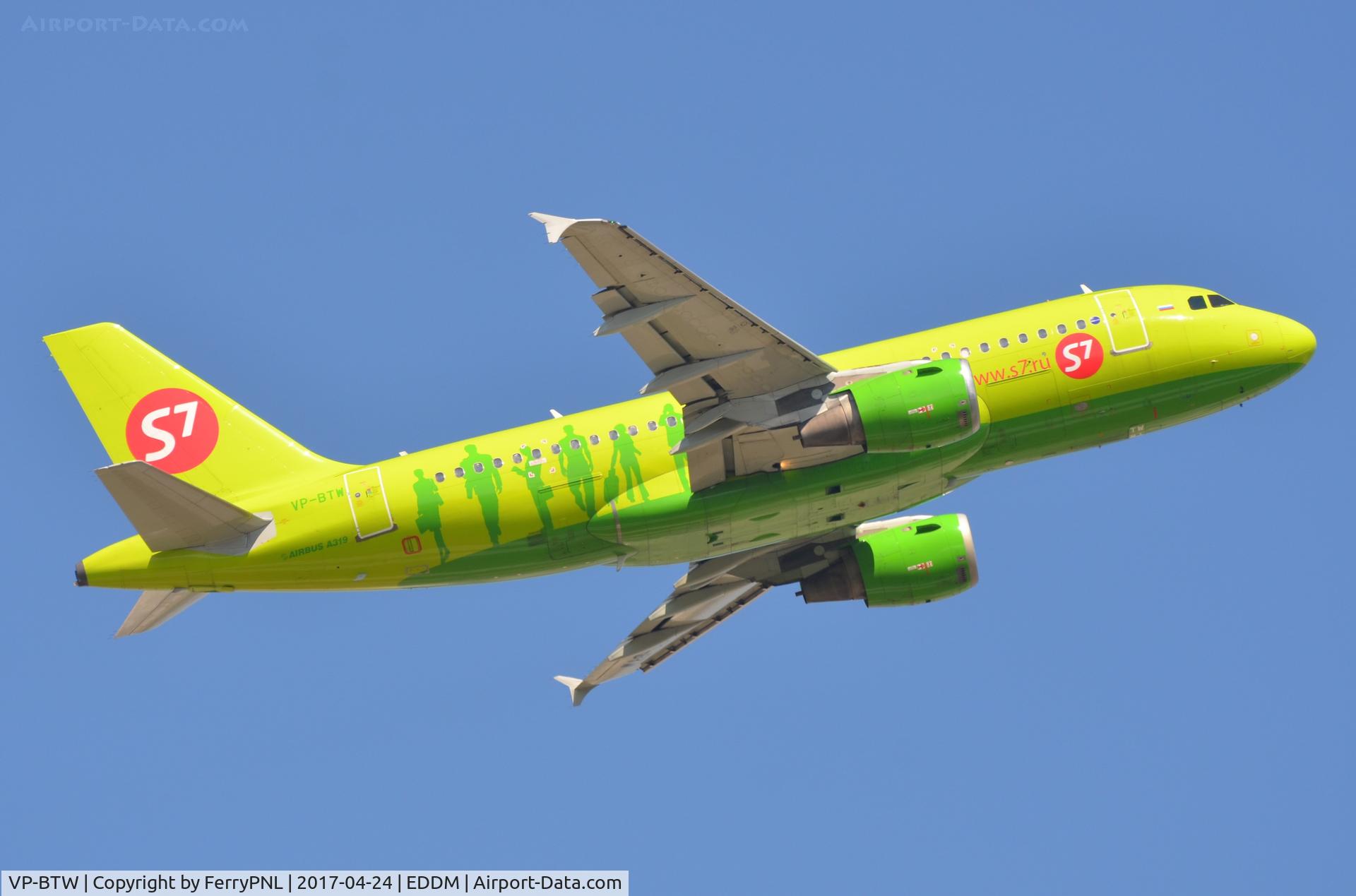 VP-BTW, 1999 Airbus A319-114 C/N 1090, S7 A319 taking-off for Moscow