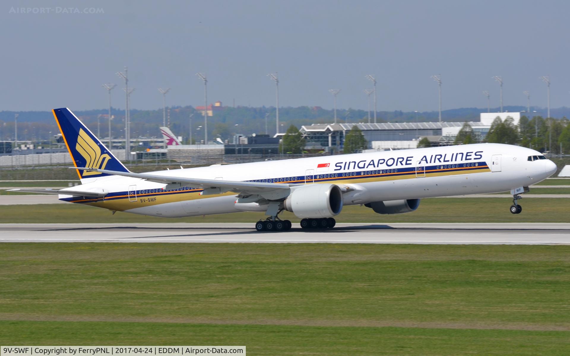 9V-SWF, 2006 Boeing 777-312/ER C/N 34571, Singapore B773 rotating.