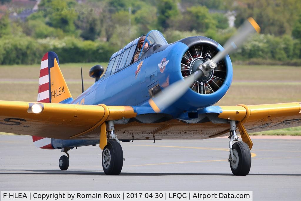 F-HLEA, North American T-6G Texan C/N 168-160, Taxiing