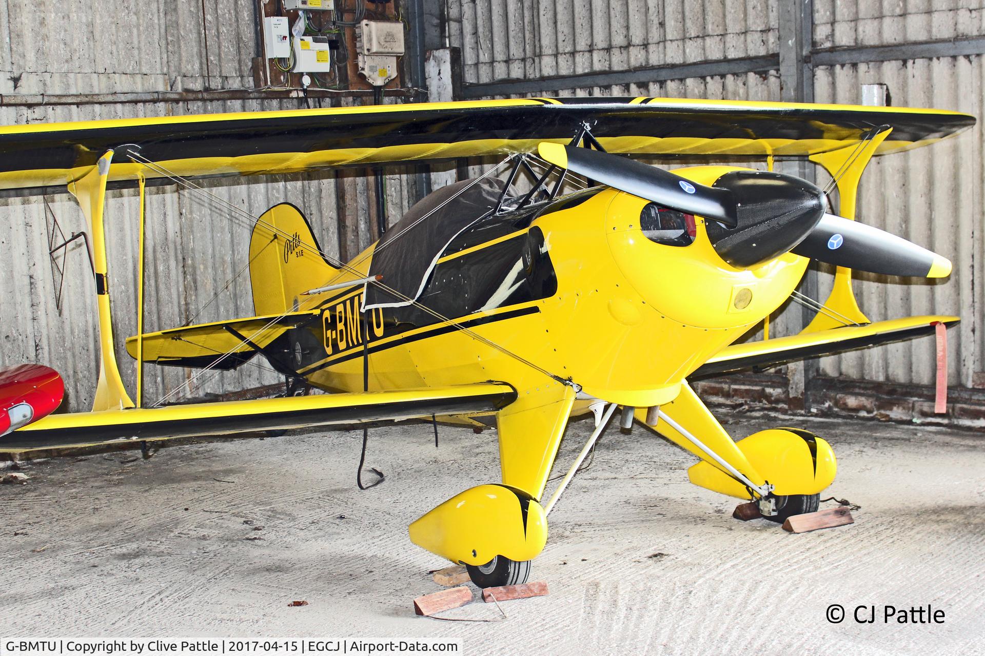 G-BMTU, 1991 Pitts S-1E Special C/N PFA 009-10801, Hangared at EGCJ