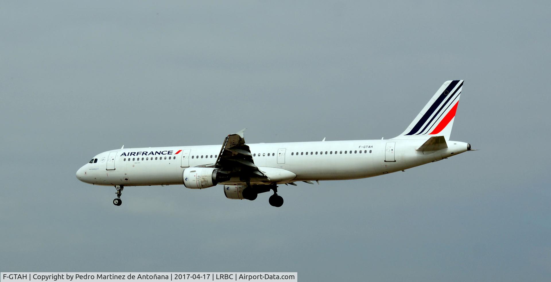 F-GTAH, 1999 Airbus A321-211 C/N 1133, El Prat  -  Barcelona  -  España
