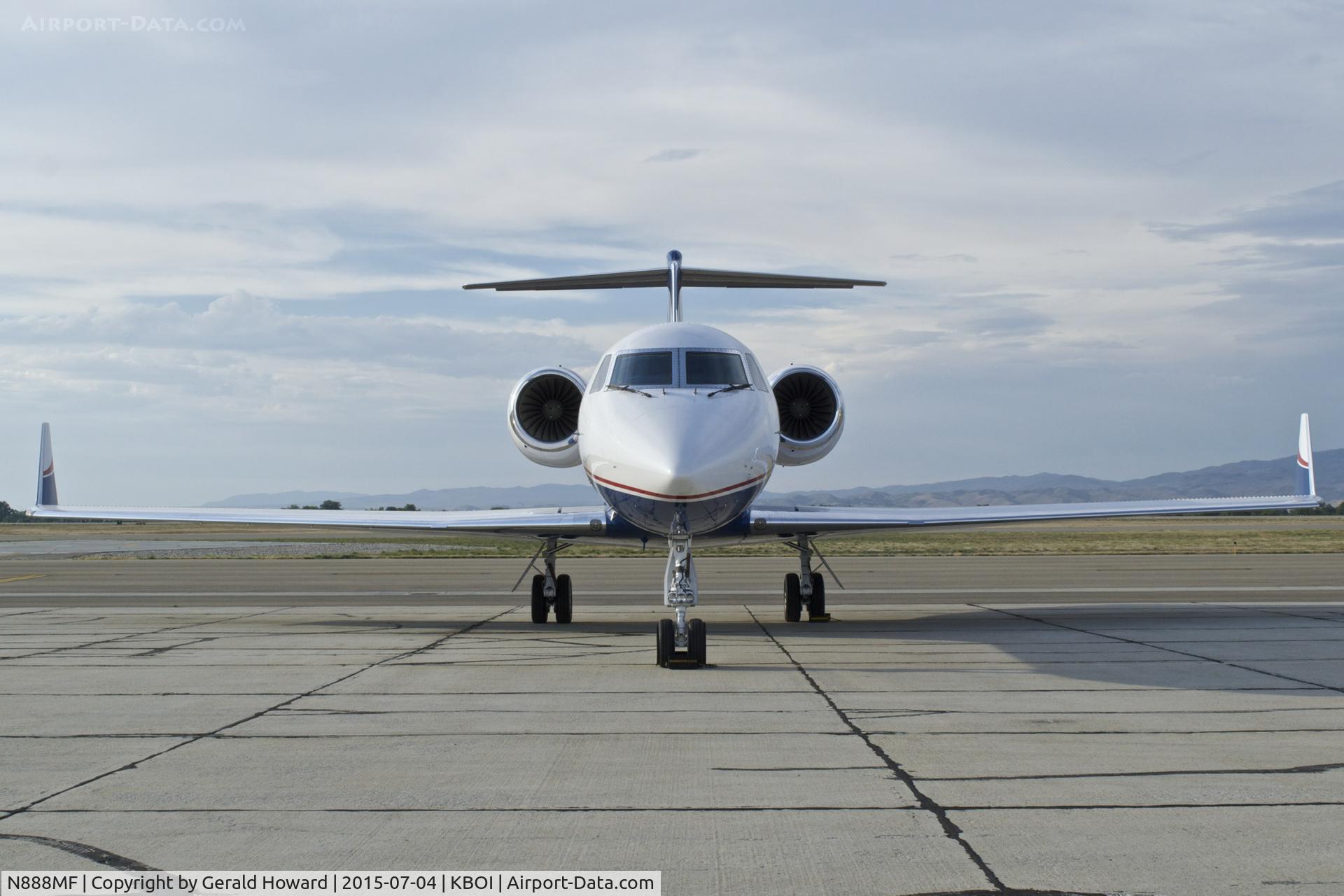 N888MF, 1995 Gulfstream Aerospace G-IV C/N 1268, Parked on south GA ramp.