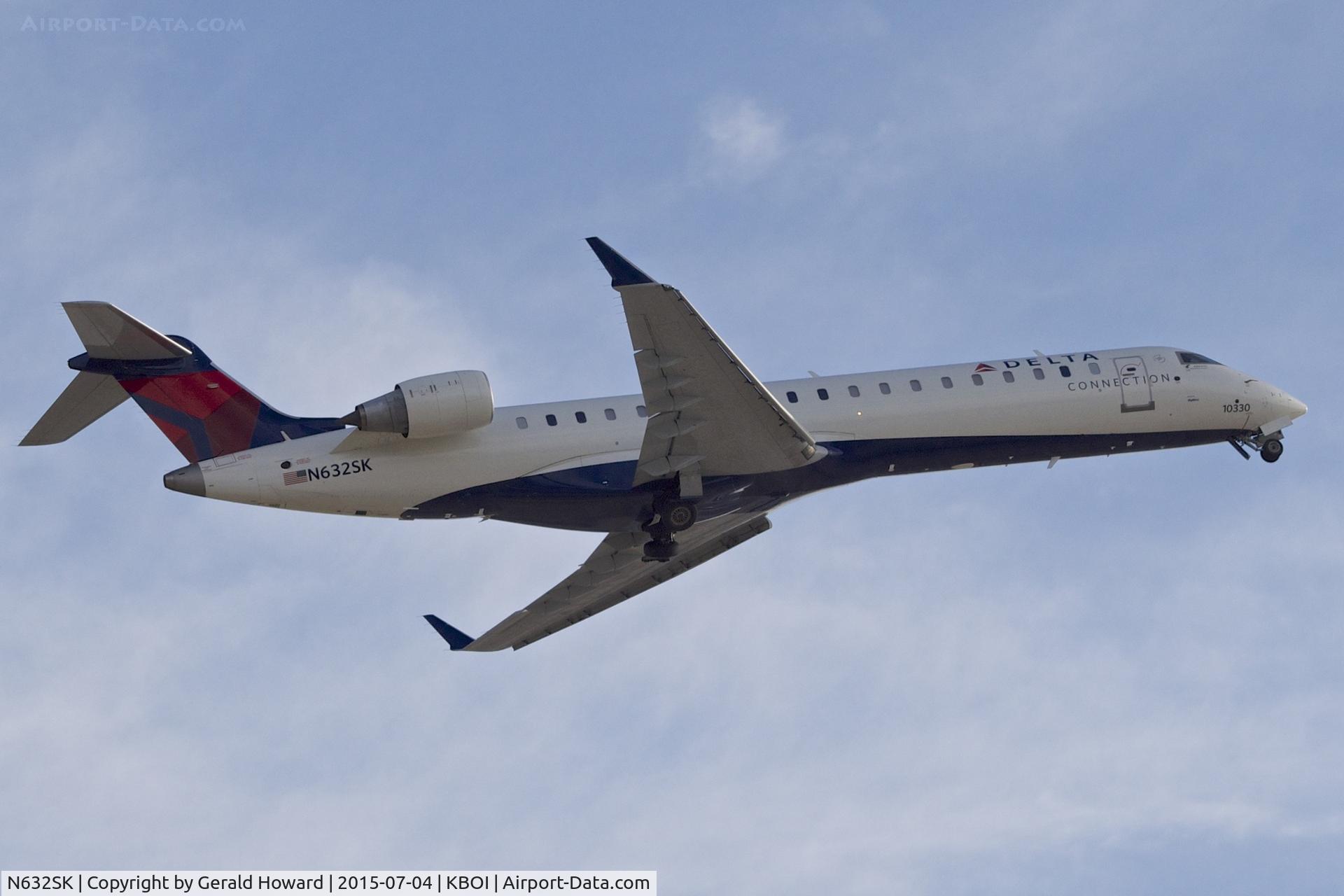 N632SK, Bombardier CRJ-702 (CL-600-2C10) Regional Jet C/N 10330, Departing RWY 28R.
