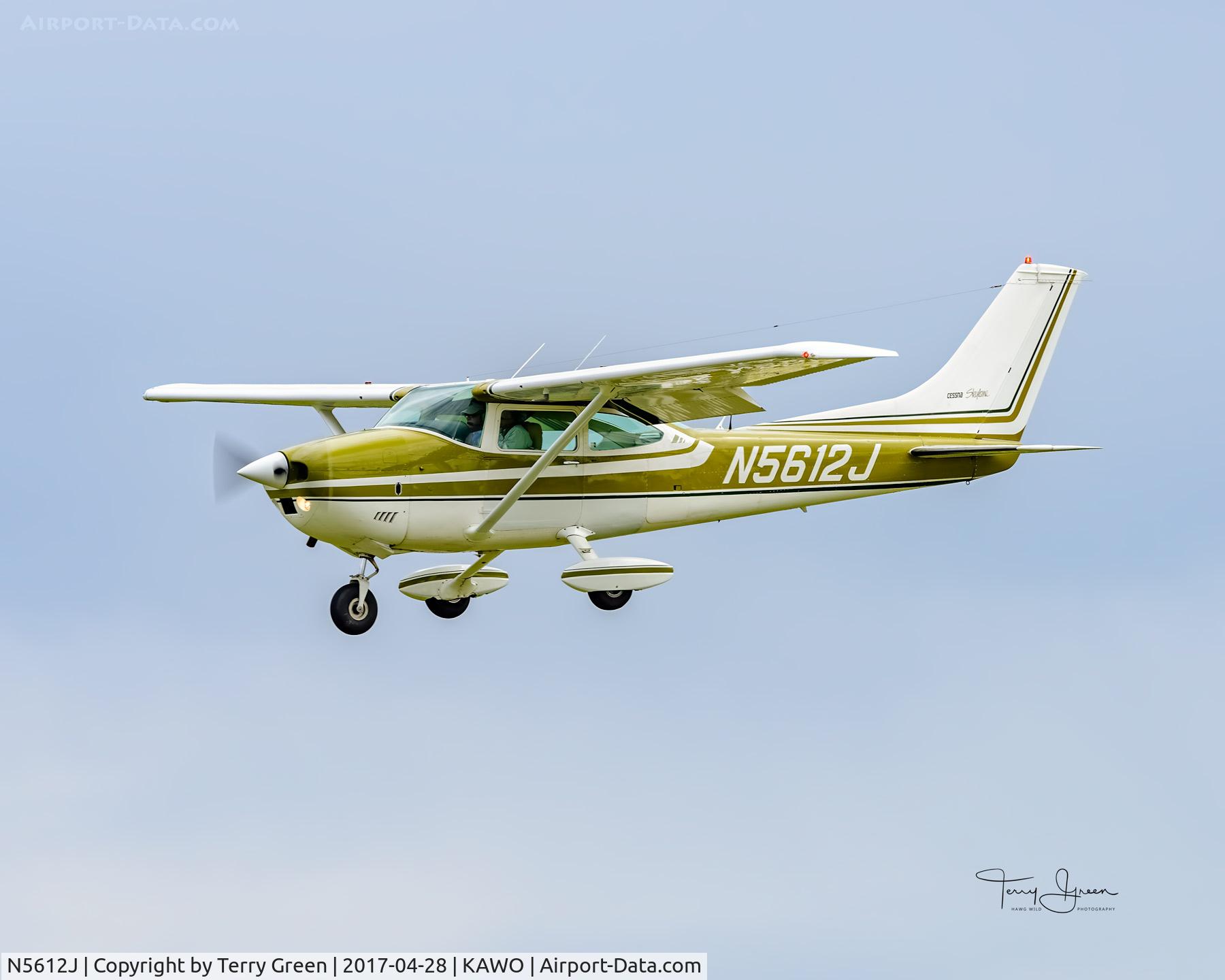 N5612J, 1974 Cessna 182P Skylane C/N 18263467, KAWO