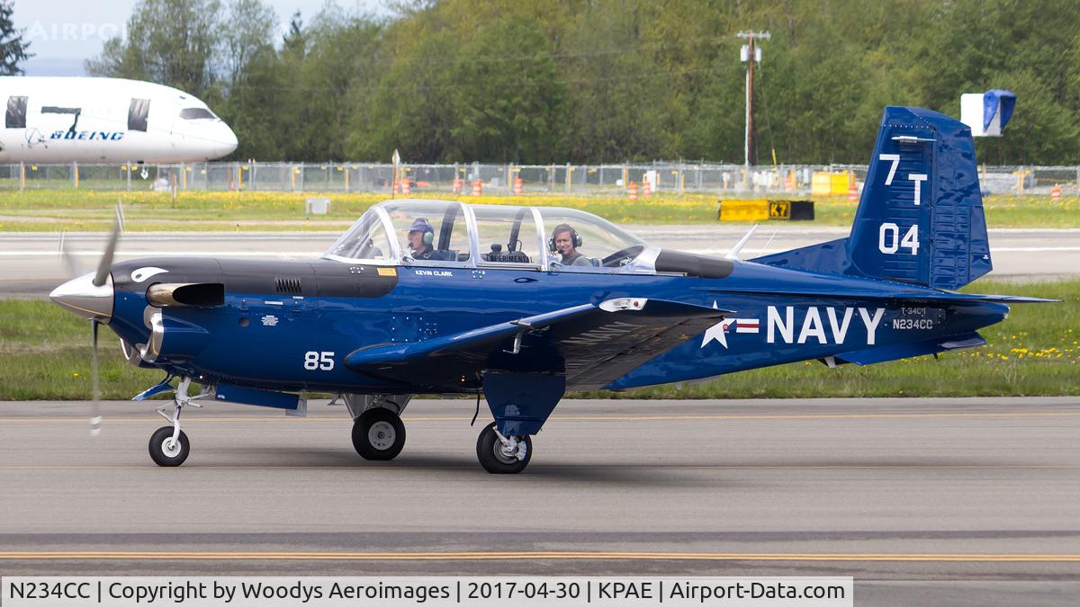 N234CC, 1983 Beech T-34C-1 Turbo Mentor C/N GM-85, Taxing at PAE