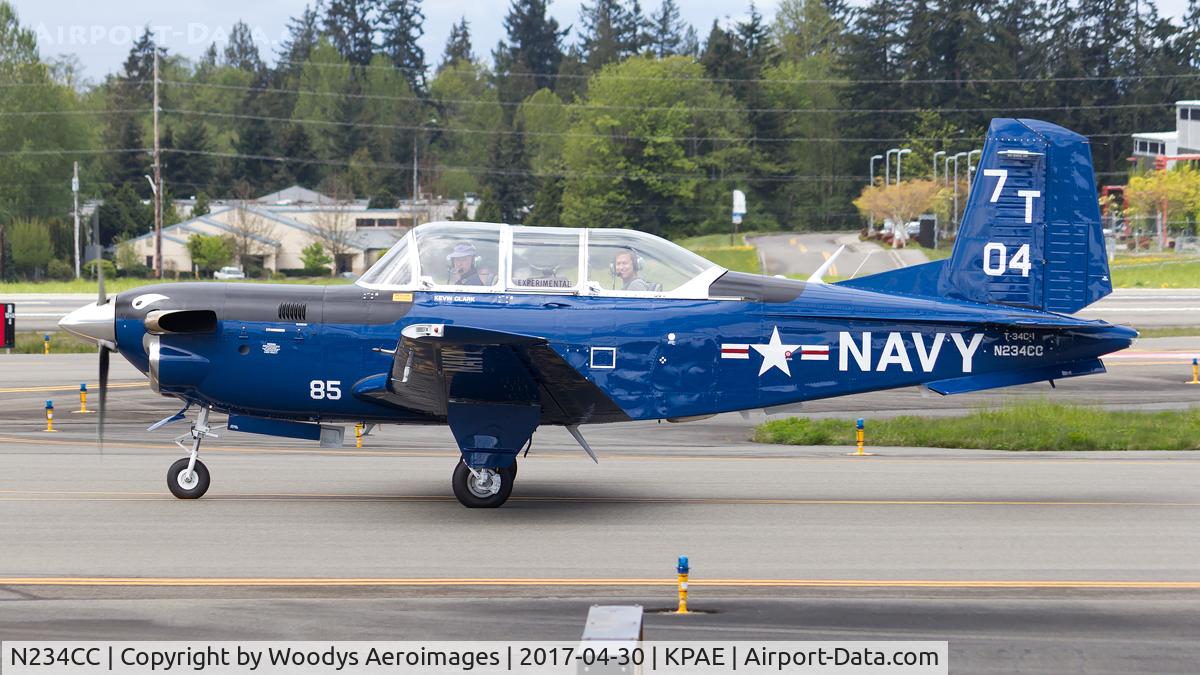 N234CC, 1983 Beech T-34C-1 Turbo Mentor C/N GM-85, Taxing at PAE