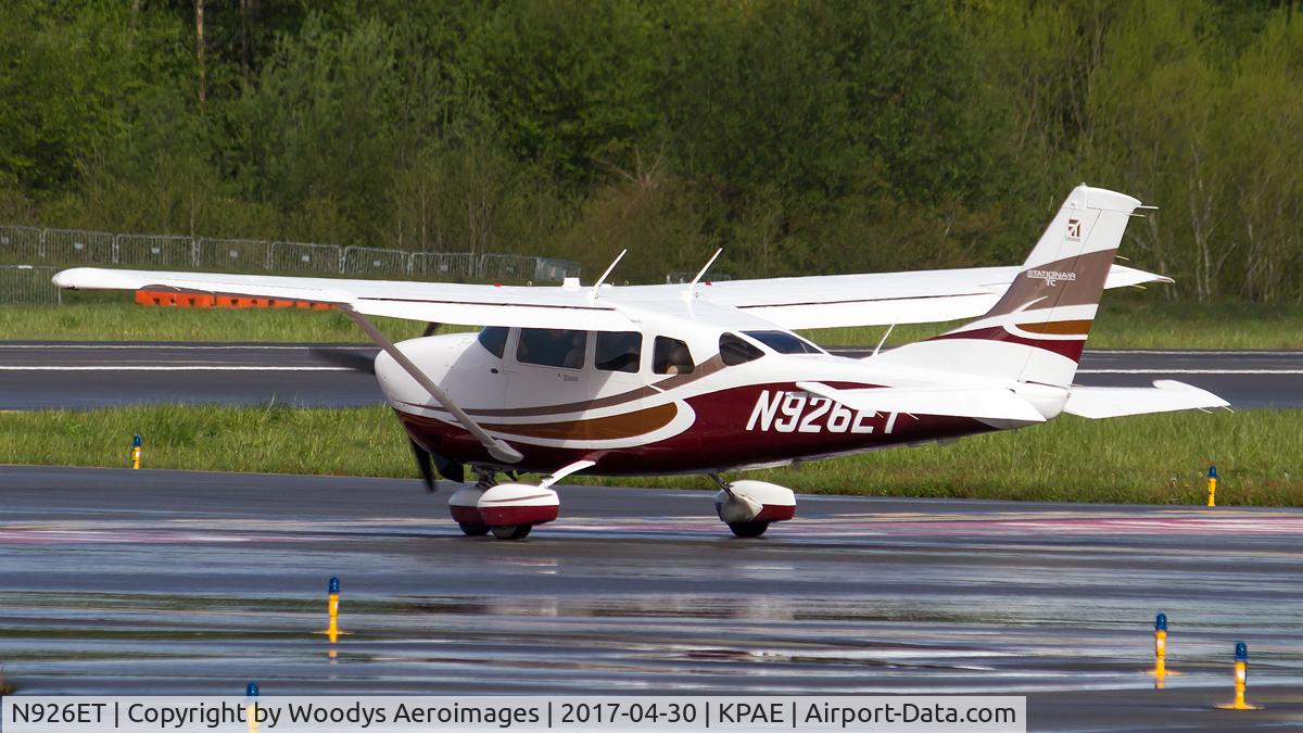 N926ET, 2008 Cessna T206H Turbo Stationair C/N T20608886, Holding short of 34L at Alpha 7