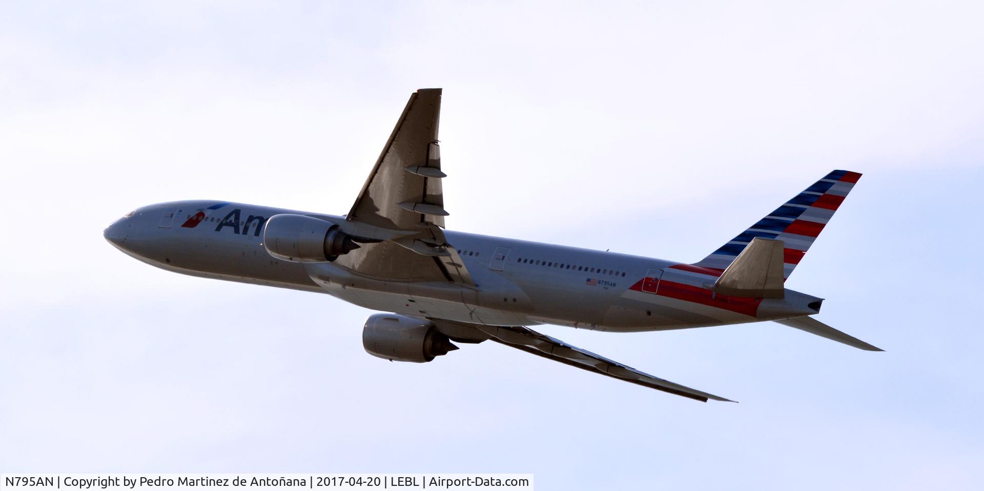 N795AN, 2000 Boeing 777-223 C/N 30257, El Prat  -  Barcelona  -  España