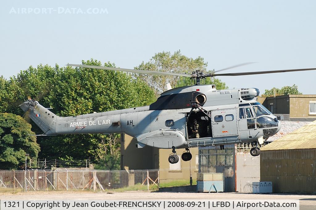 1321, Aérospatiale SA-330B Puma C/N 1321, Armée de l'Air take off BA106