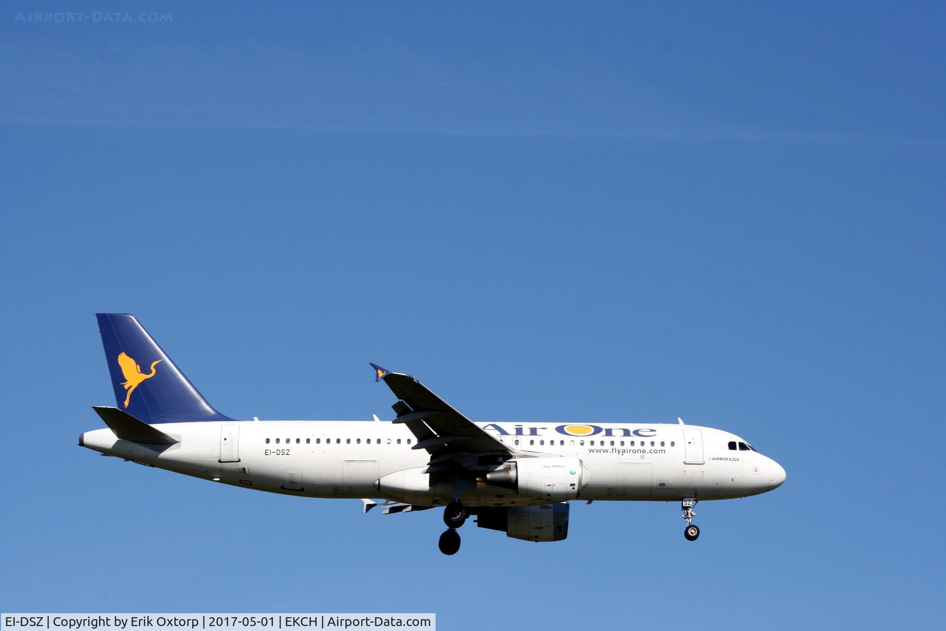 EI-DSZ, 2008 Airbus A320-216 C/N 3695, EI-DSZ landing rw 04L