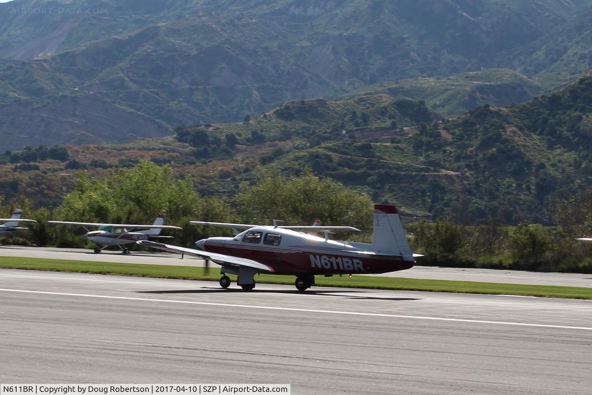 N611BR, 1969 Mooney M20C Ranger C/N 700033, 1969 MOONEY M20C RANGER, Lycoming O&VO-360 180 Hp, landing roll Rwy 04