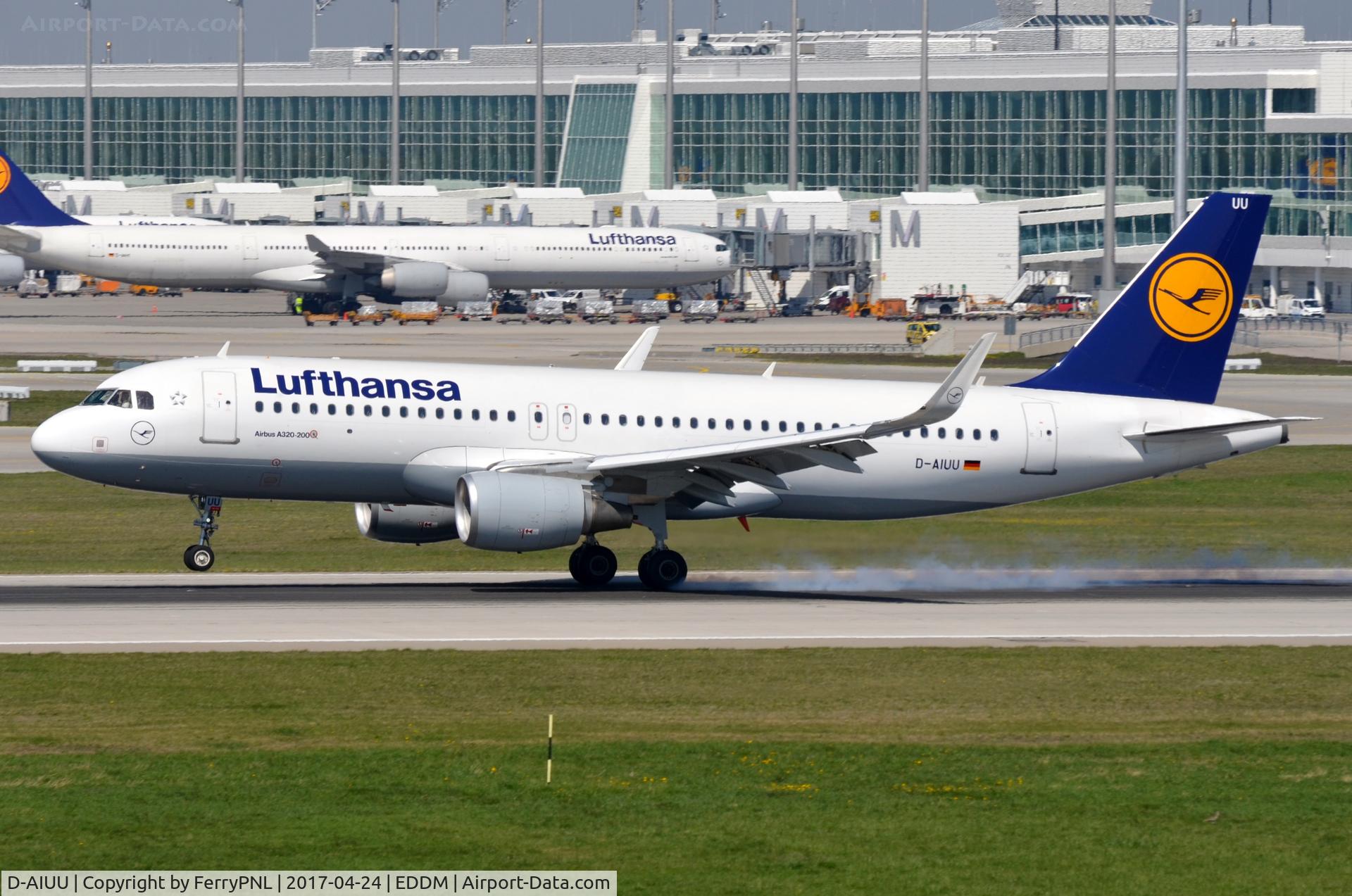 D-AIUU, 2016 Airbus A320-214 C/N 7158, Lufthansa A320 burning rubber