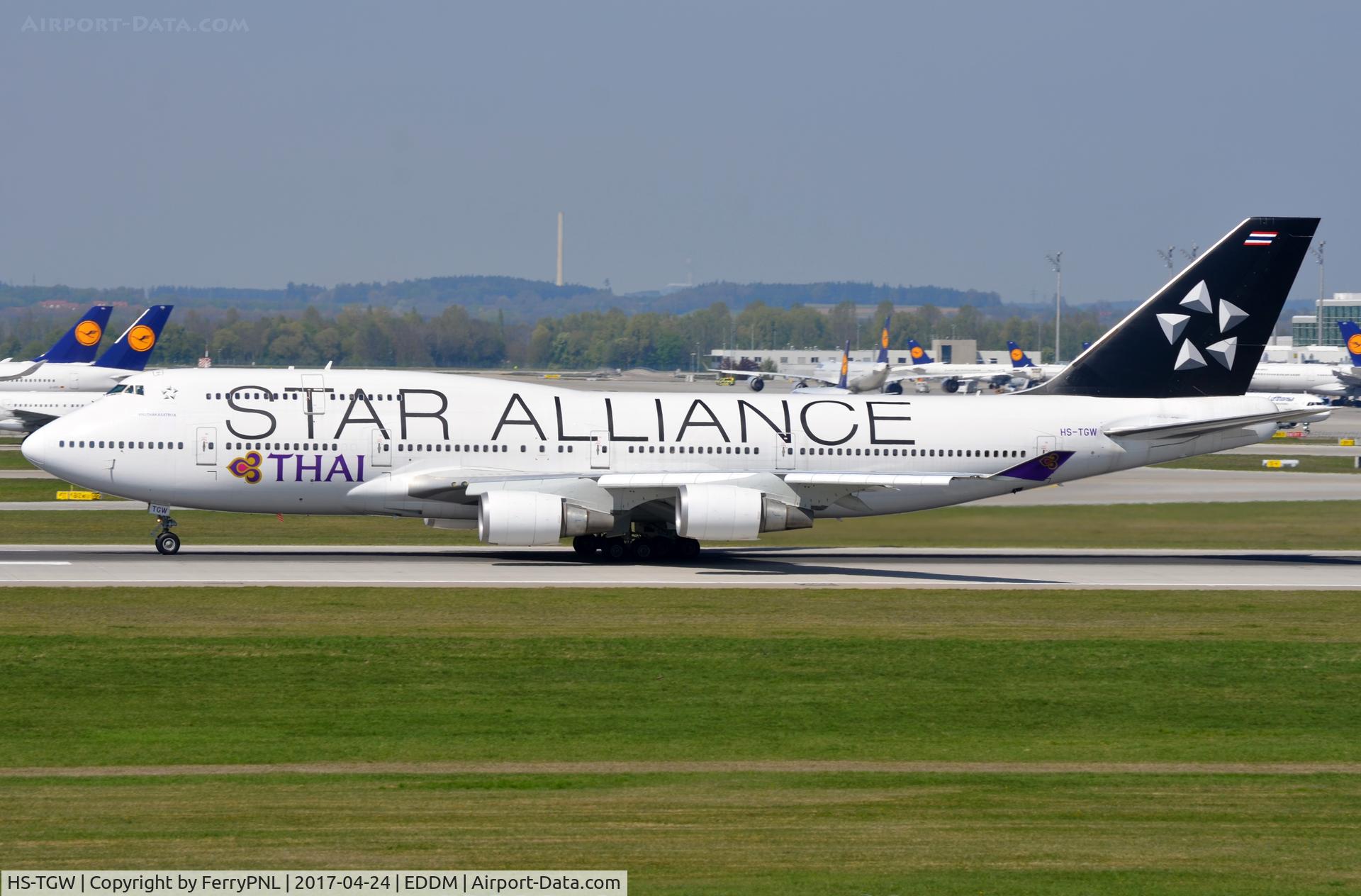 HS-TGW, 1997 Boeing 747-4D7 C/N 27724, Thai B744 departing MUC for BKK.