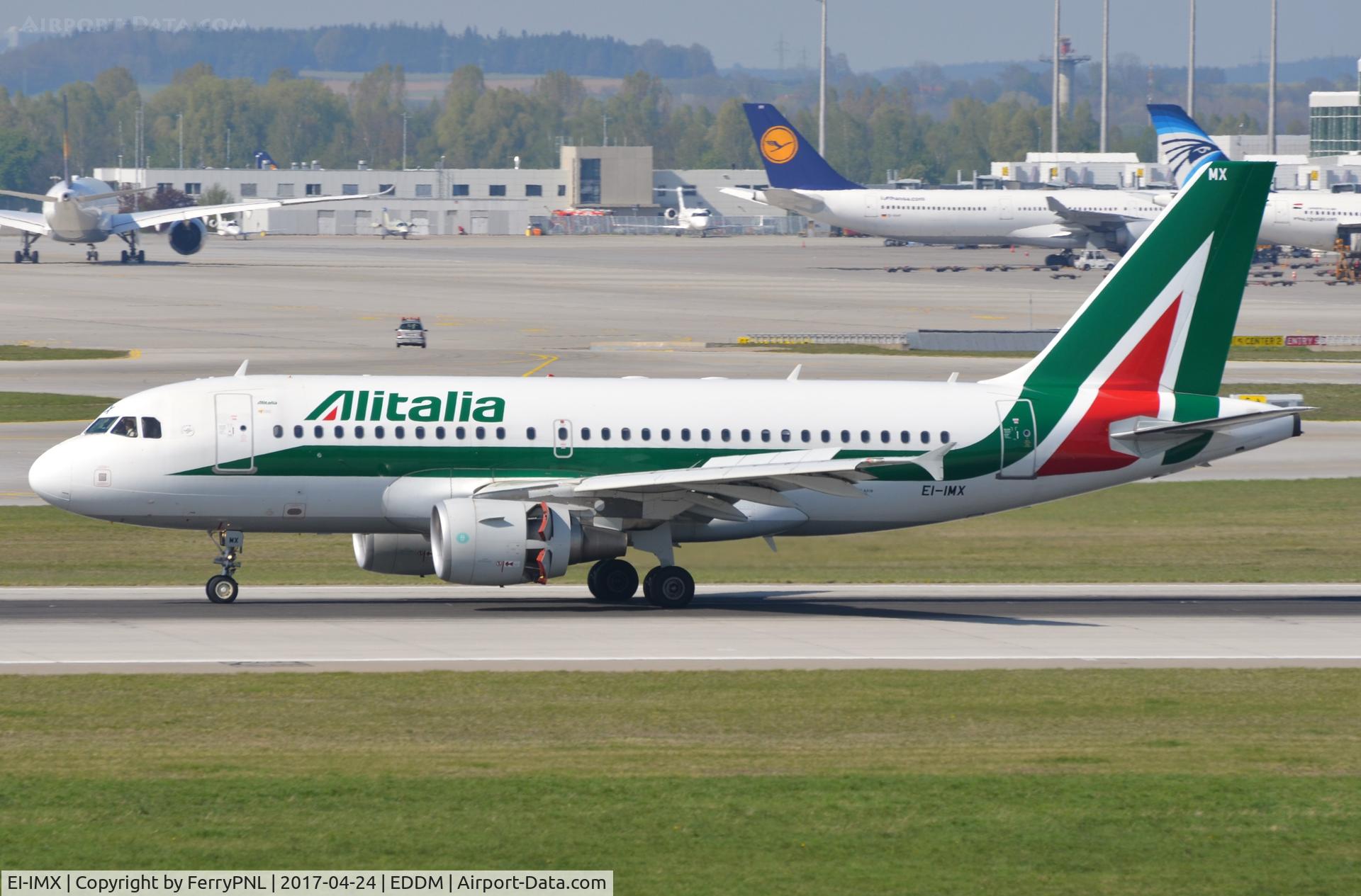 EI-IMX, 2012 Airbus A319-111 C/N 5424, Alitalia A319 landing.