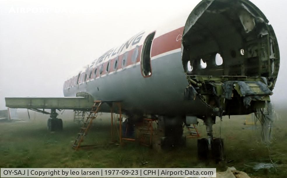 OY-SAJ, 1961 Sud Aviation SE-210 Caravelle VI-R C/N 104, Copenhagen 23.9.1977 duing dismantling