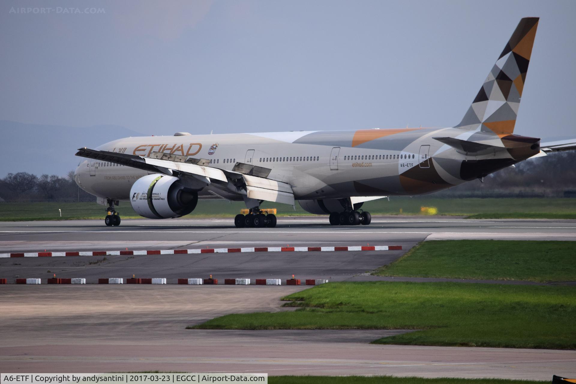 A6-ETF, 2009 Boeing 777-3FX/ER C/N 39700, just landed at man egcc uk