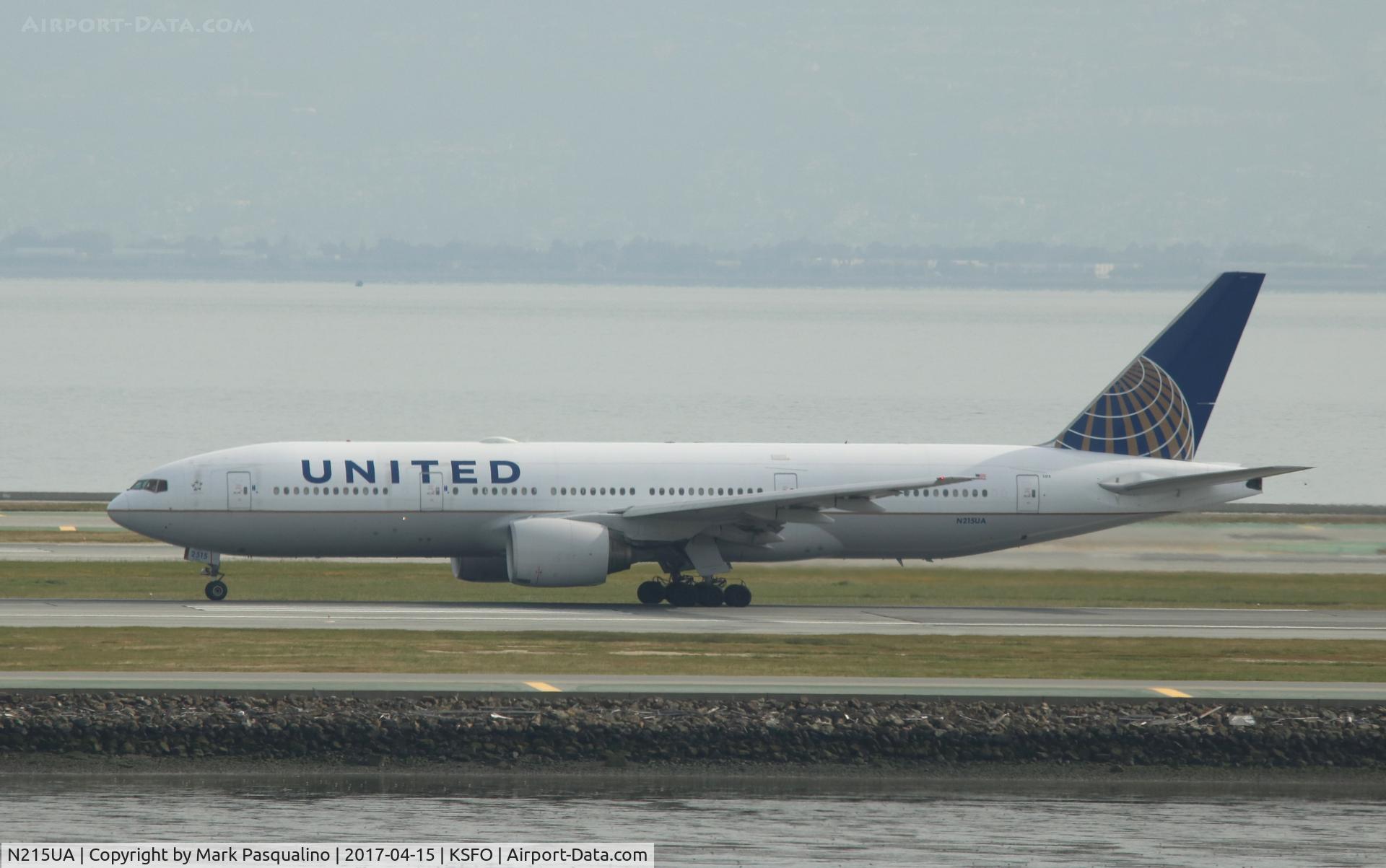 N215UA, 2000 Boeing 777-222 C/N 30221, Boeing 777-200