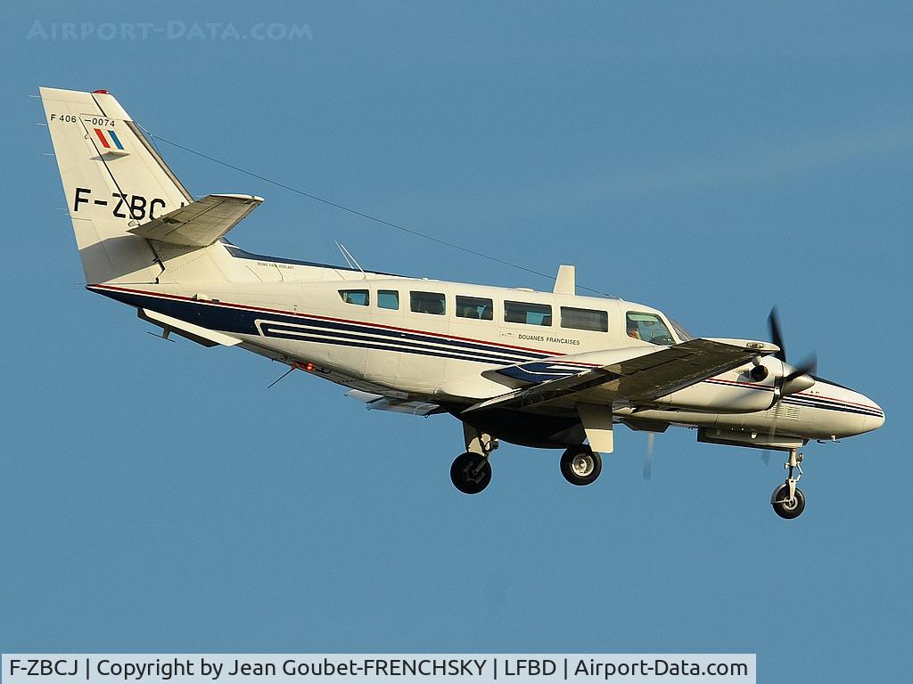 F-ZBCJ, 1994 Reims F406 Vigilant C/N F406-0074, France Douanes landing runway 23