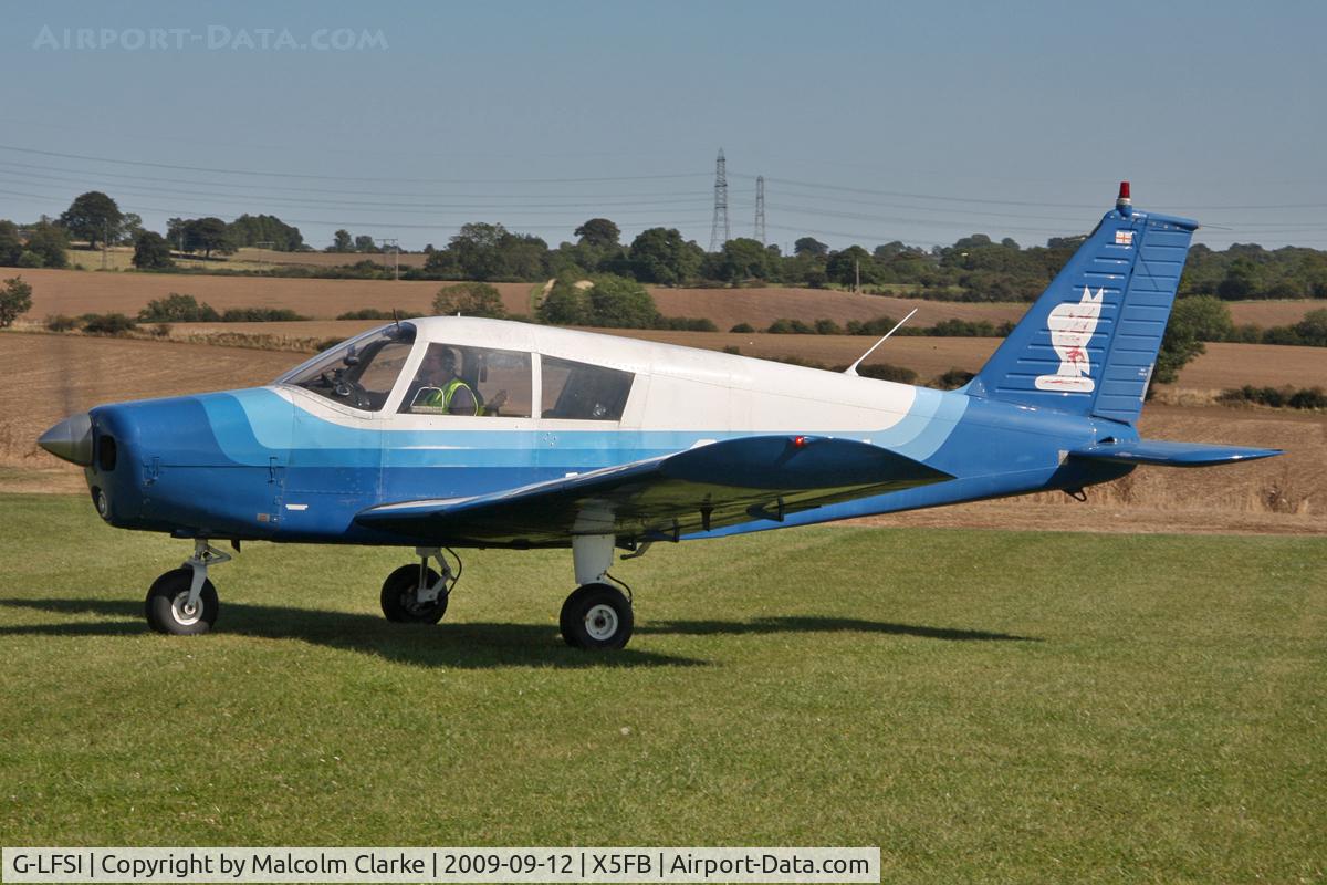 G-LFSI, 1970 Piper PA-28-140 Cherokee C/N 28-26850, Piper PA-28-140 Cherokee at Fishburn Airfield UK. September 12th 2009.