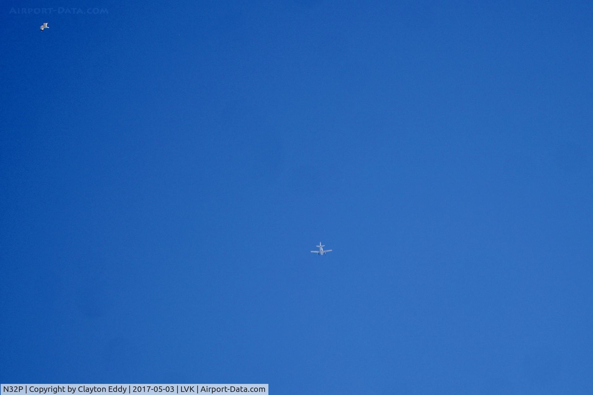 N32P, 1967 Beech U-21A Ute C/N LM-31, Over Livermore Airport at 15,000 feet.