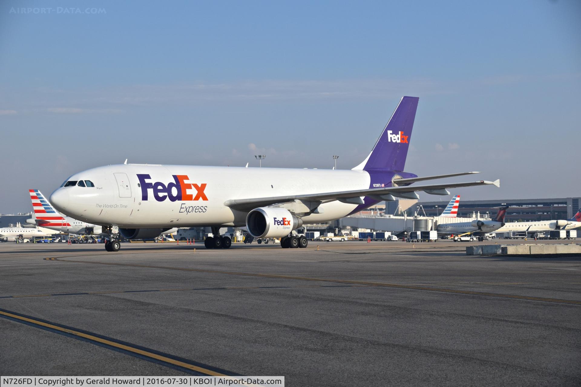 N726FD, 1990 Airbus A300B4-622R C/N 575, Taxiing on Delta from the FedEx ramp.